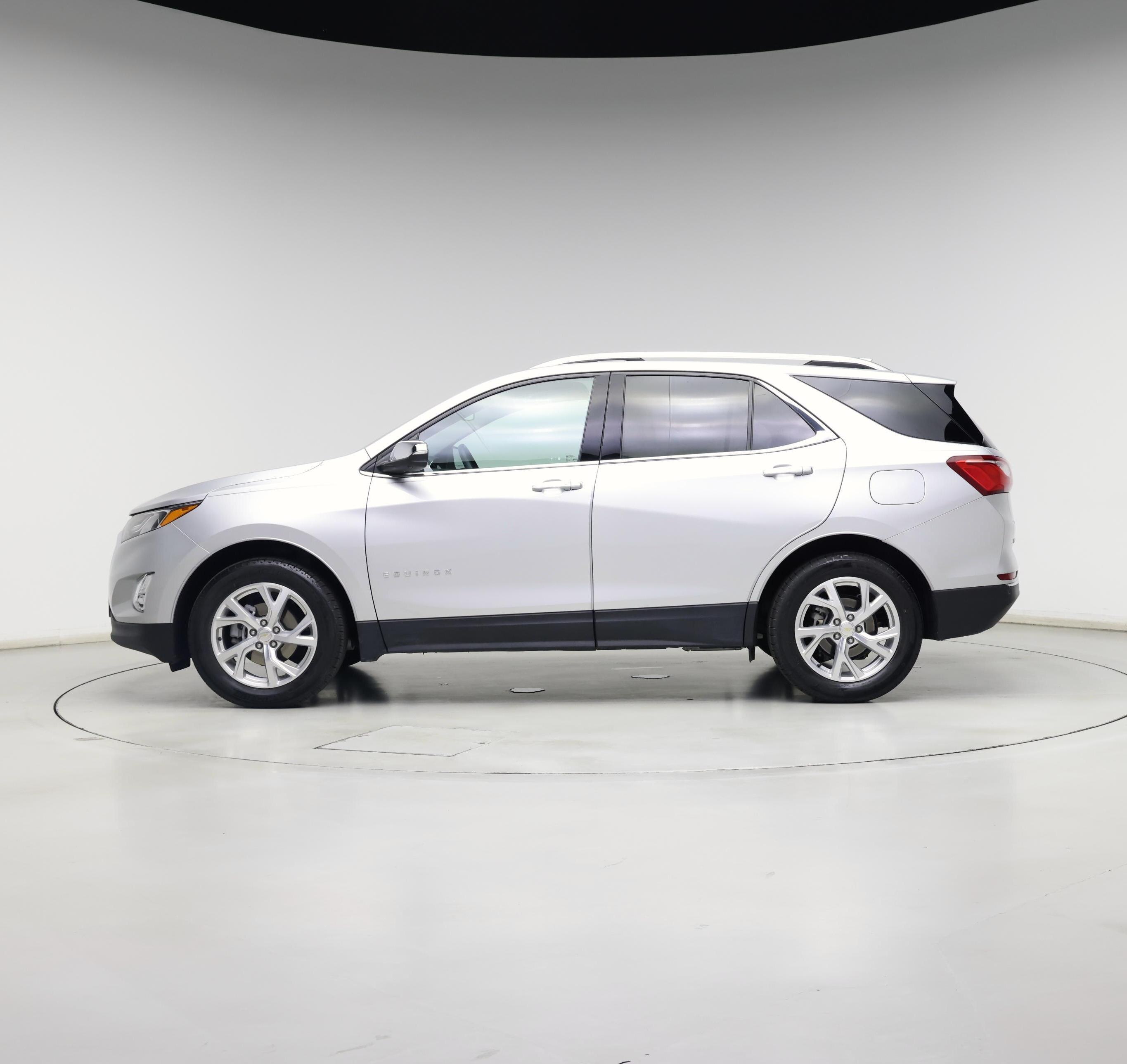 Thumbnail: 2021 Chevrolet Equinox - 3