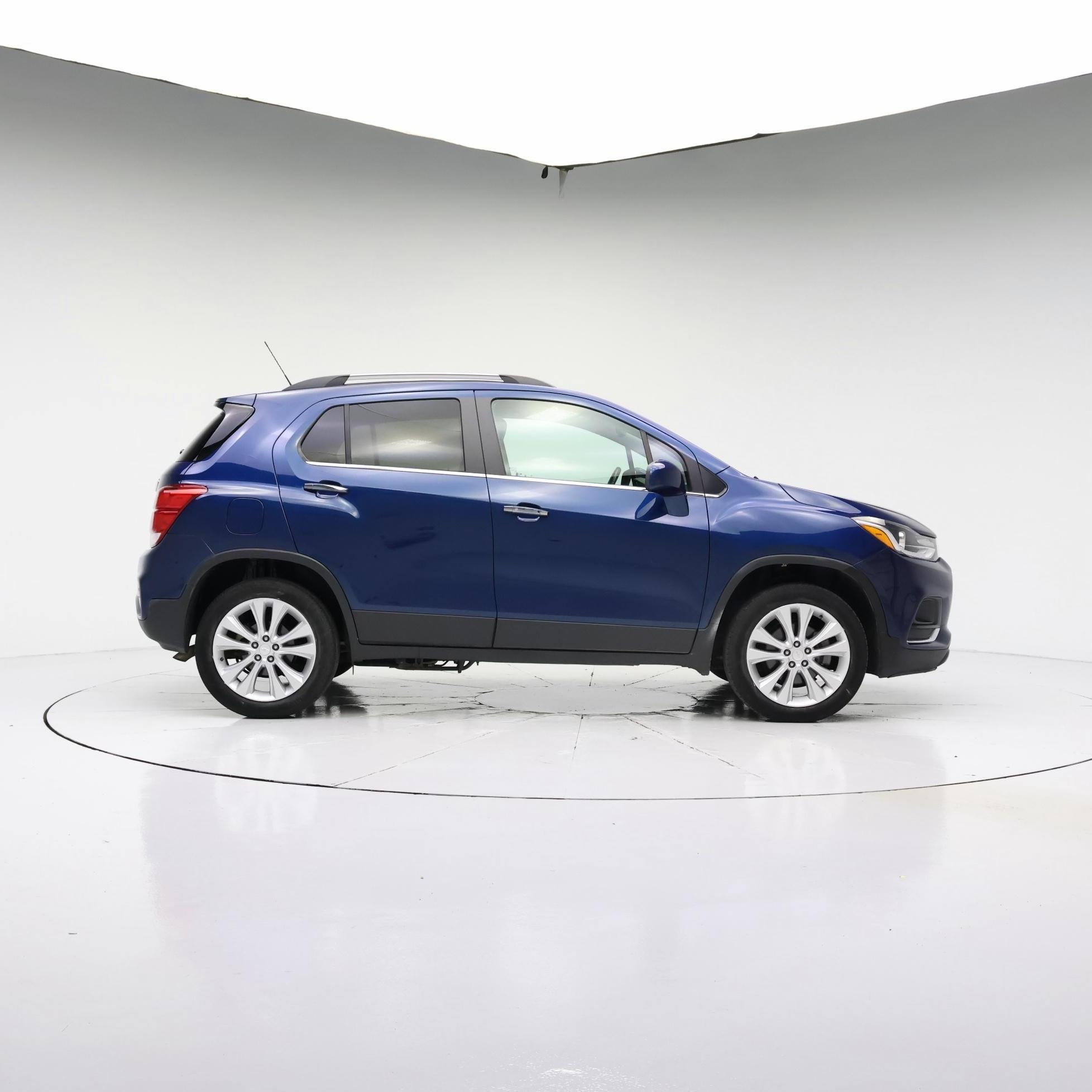Thumbnail: 2019 Chevrolet Trax - 3