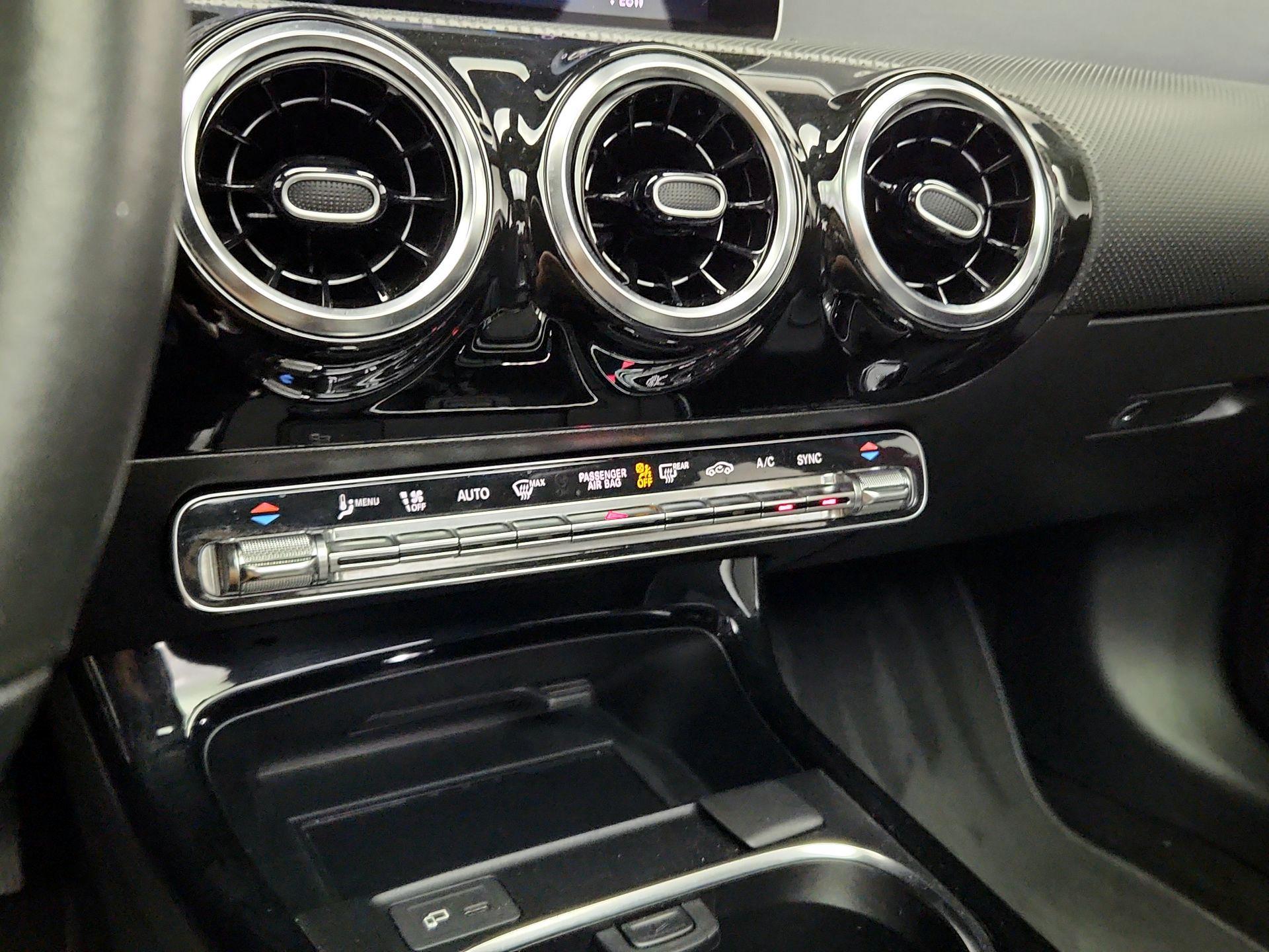 Thumbnail: 2019 Mercedes-Benz A-Class - 16