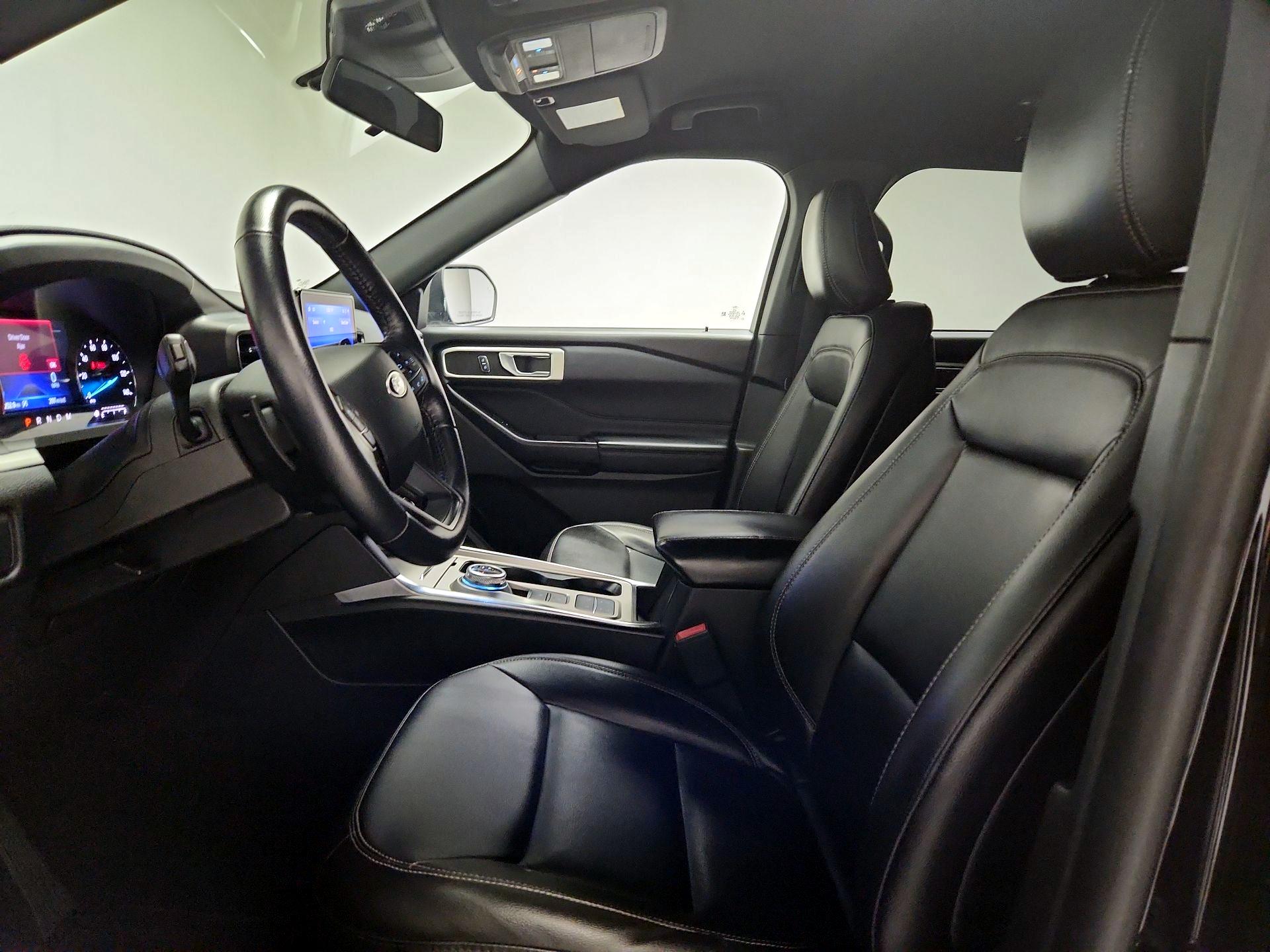 Thumbnail: 2020 Ford Explorer - 11