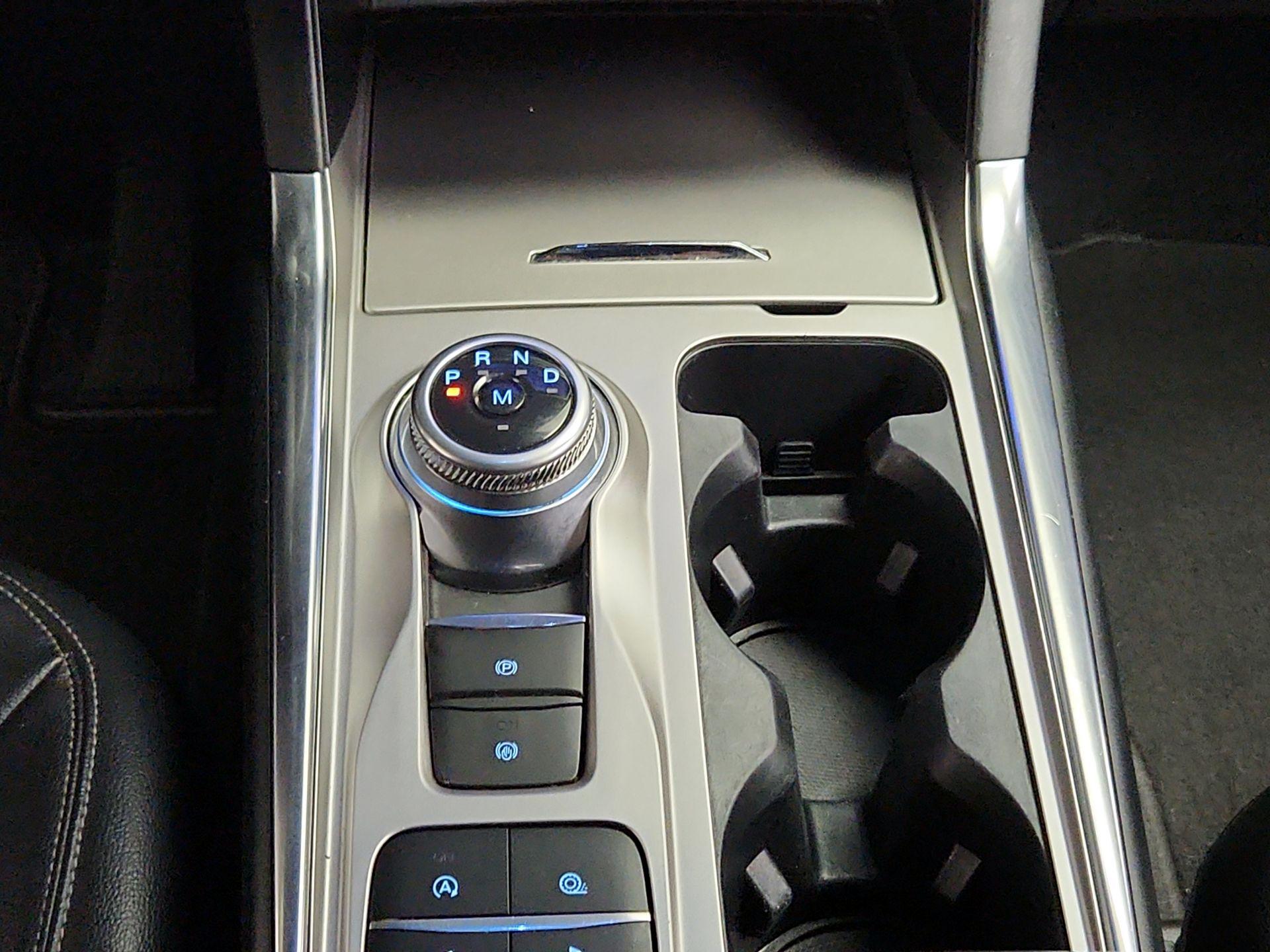 Thumbnail: 2020 Ford Explorer - 18