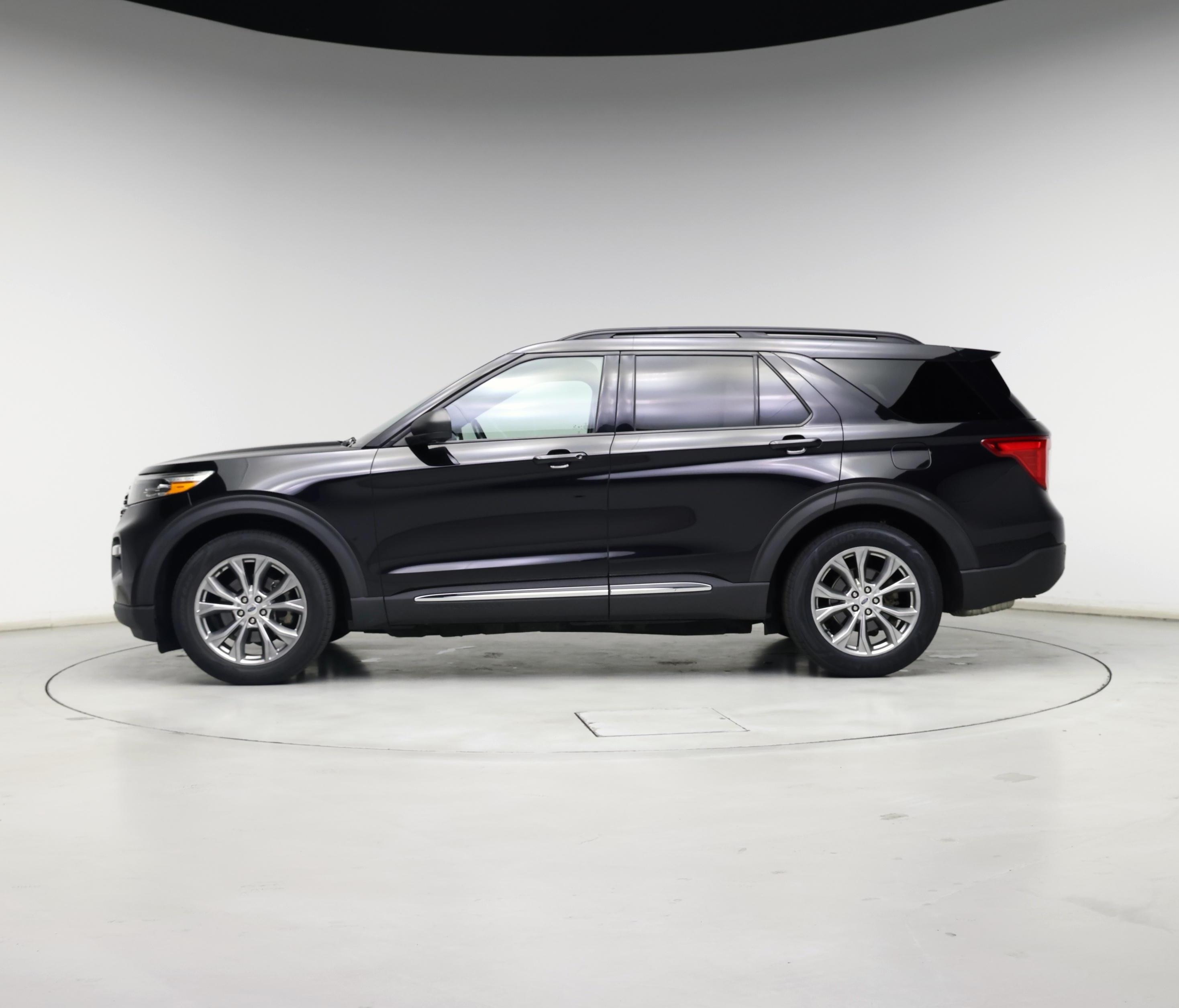 Thumbnail: 2020 Ford Explorer - 3