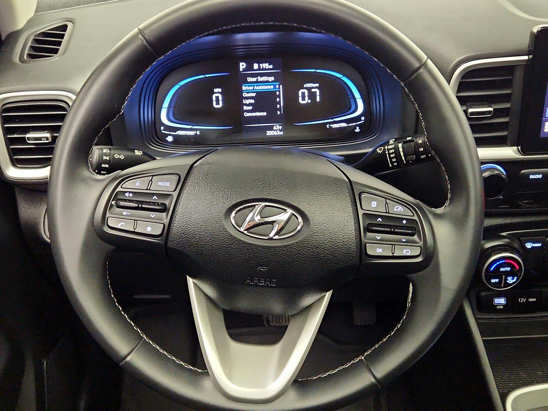 Thumbnail: 2023 Hyundai Venue - 10