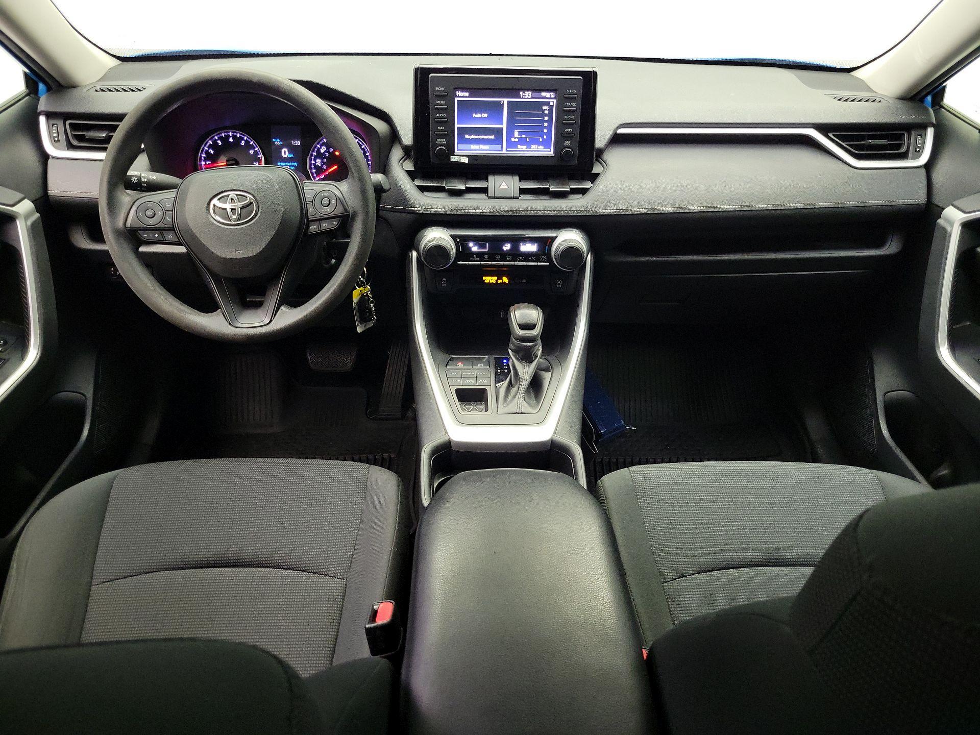 Thumbnail: 2019 Toyota RAV4 - 9