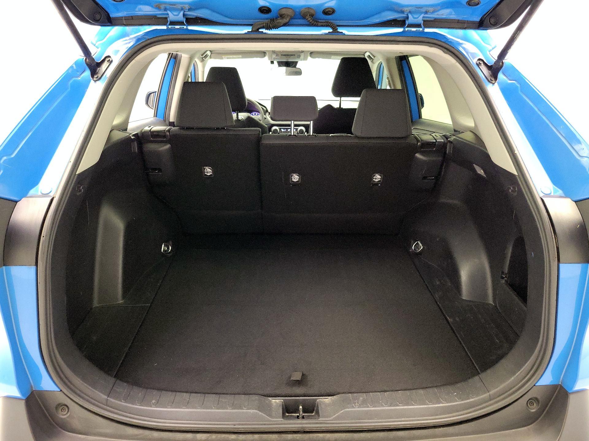 Thumbnail: 2019 Toyota RAV4 - 20