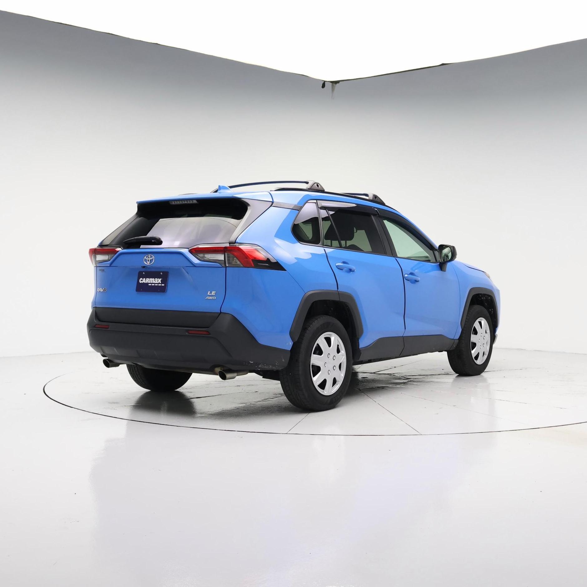 Thumbnail: 2019 Toyota RAV4 - 8