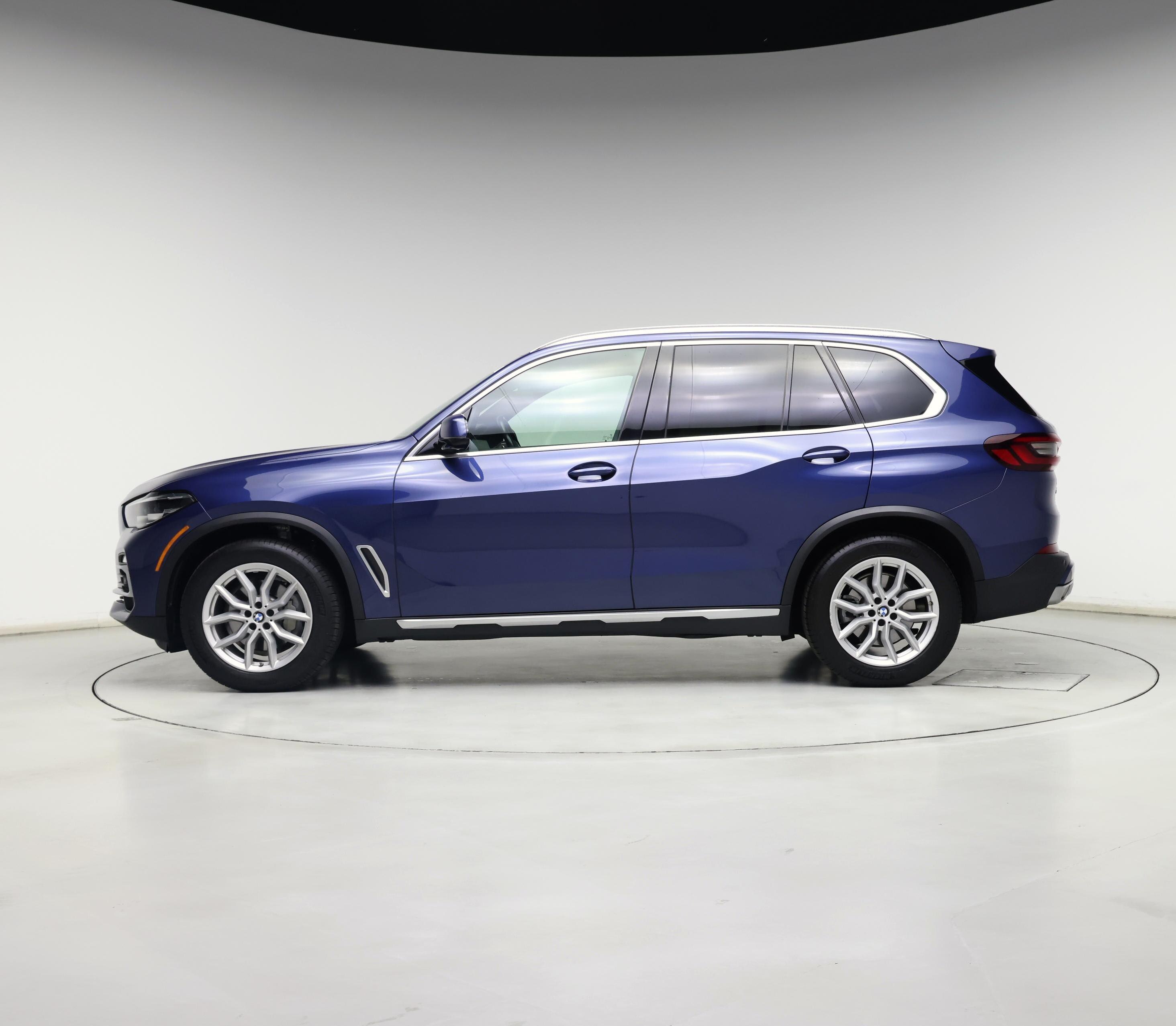 Thumbnail: 2021 BMW X5 - 3