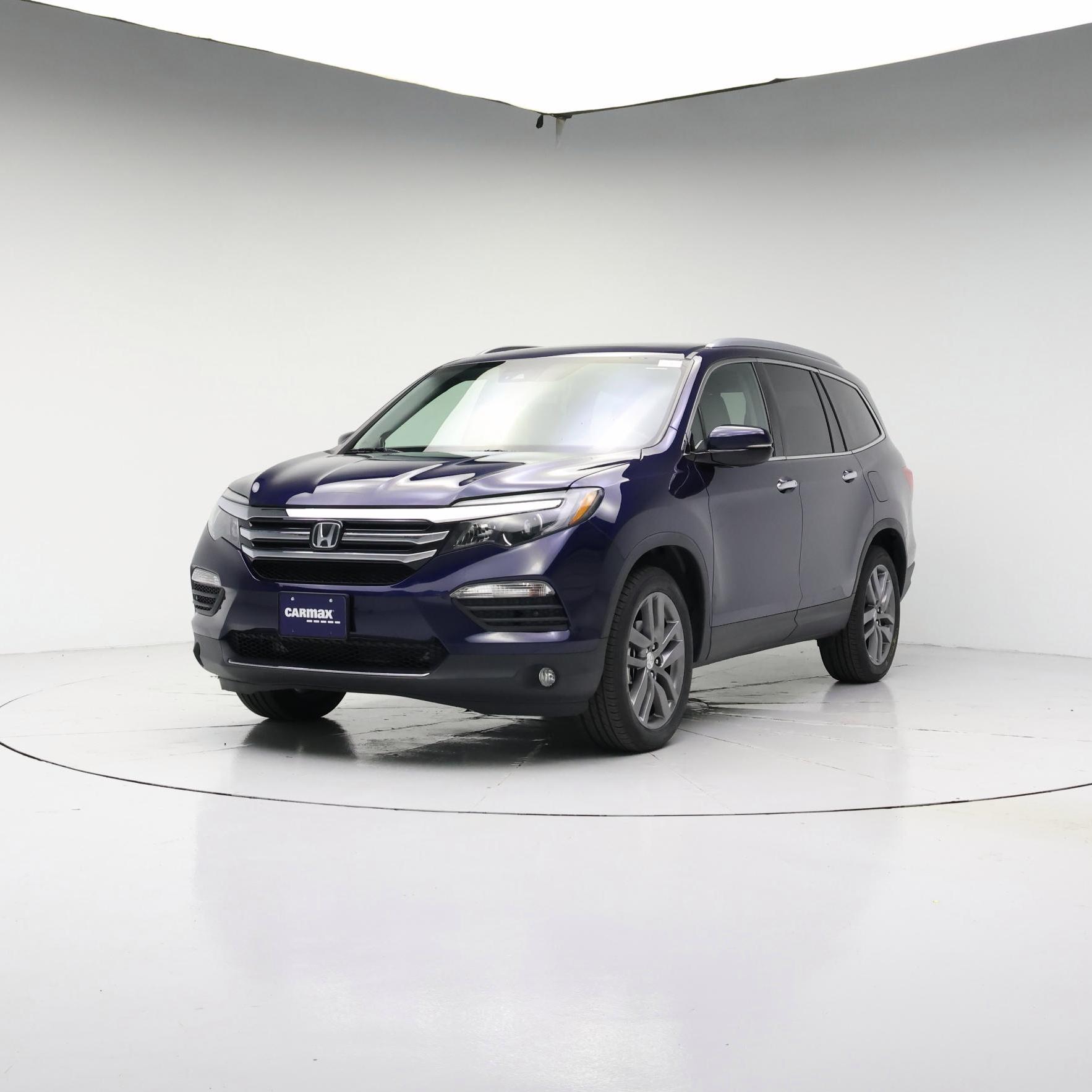 Thumbnail: 2017 Honda Pilot - 4