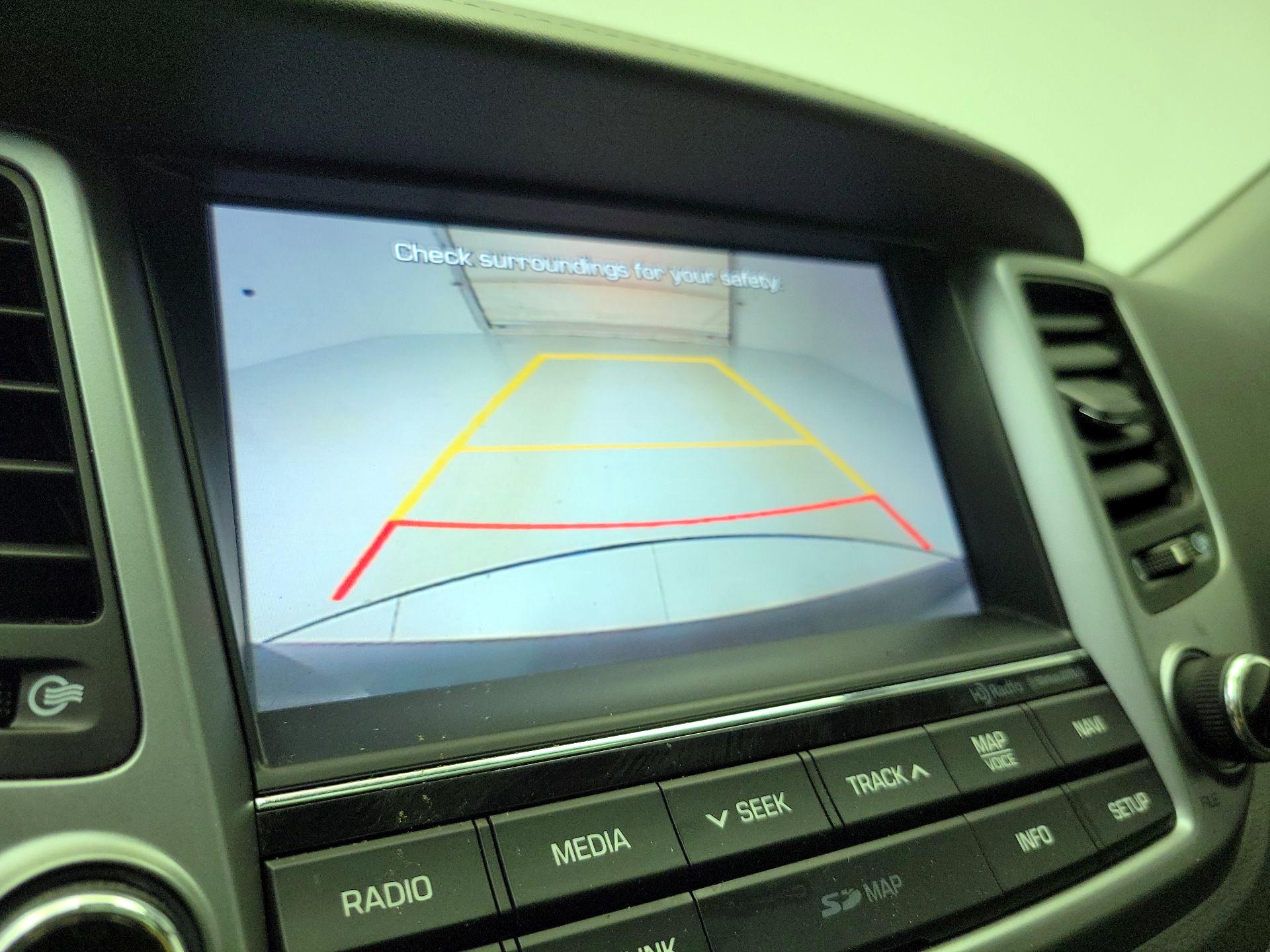 Thumbnail: 2016 Hyundai Tucson - 15