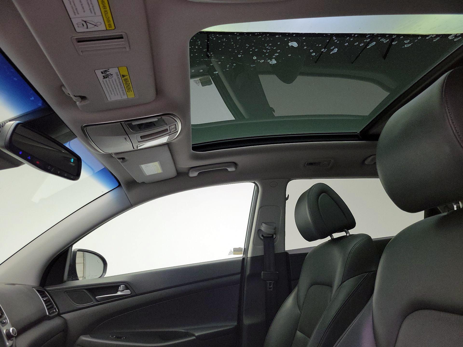 Thumbnail: 2016 Hyundai Tucson - 20