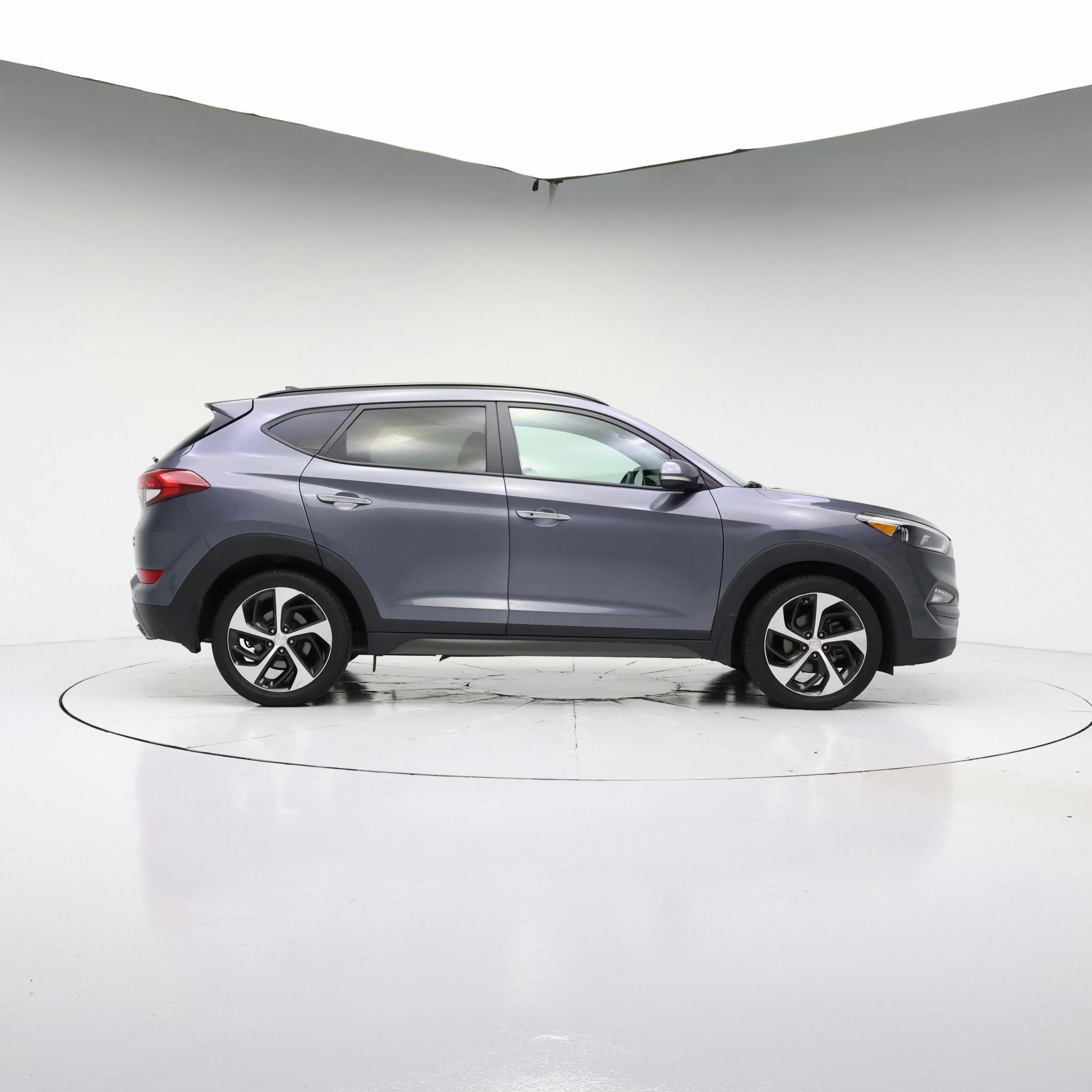 Thumbnail: 2016 Hyundai Tucson - 7