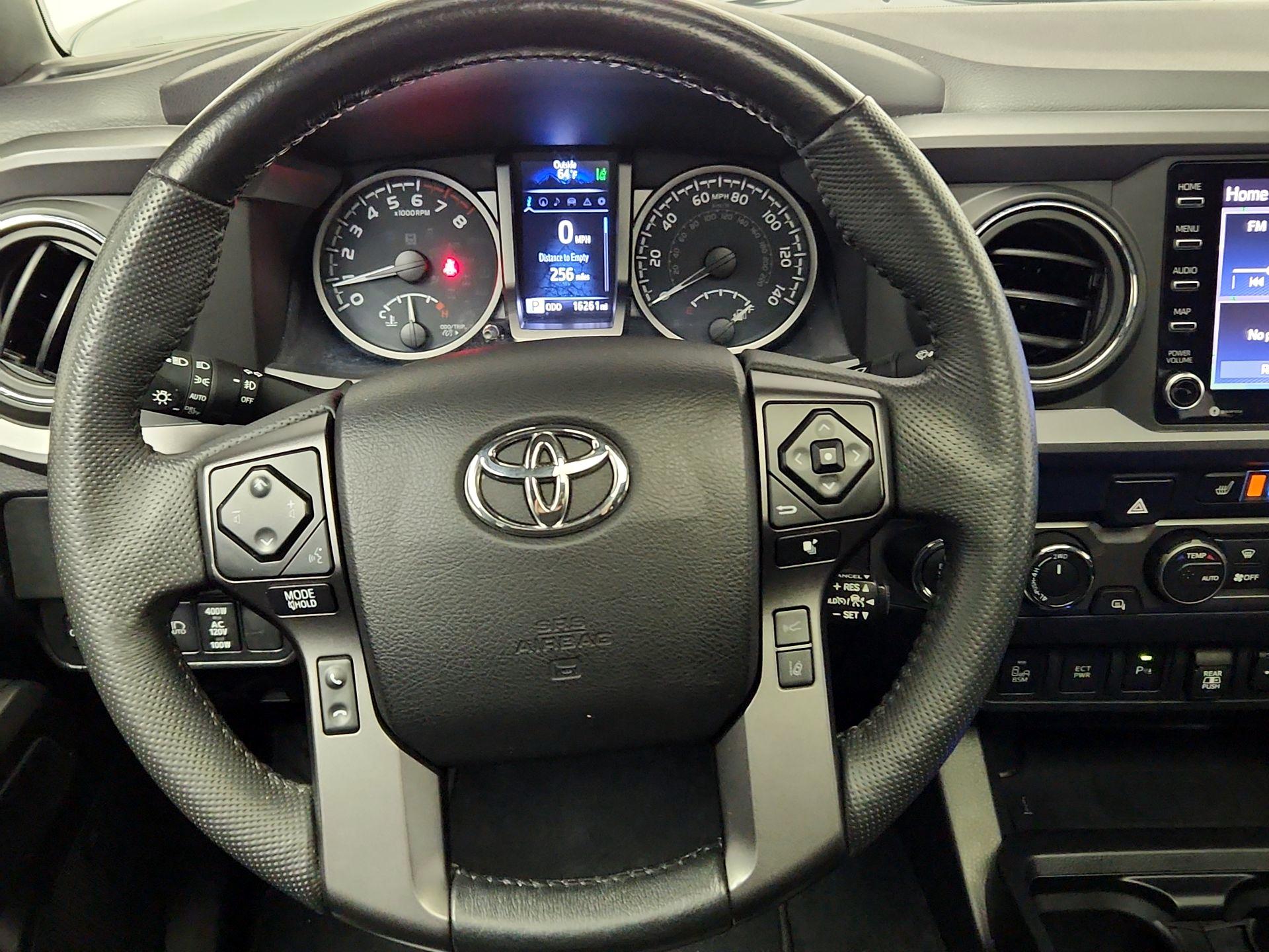Thumbnail: 2022 Toyota Tacoma - 10