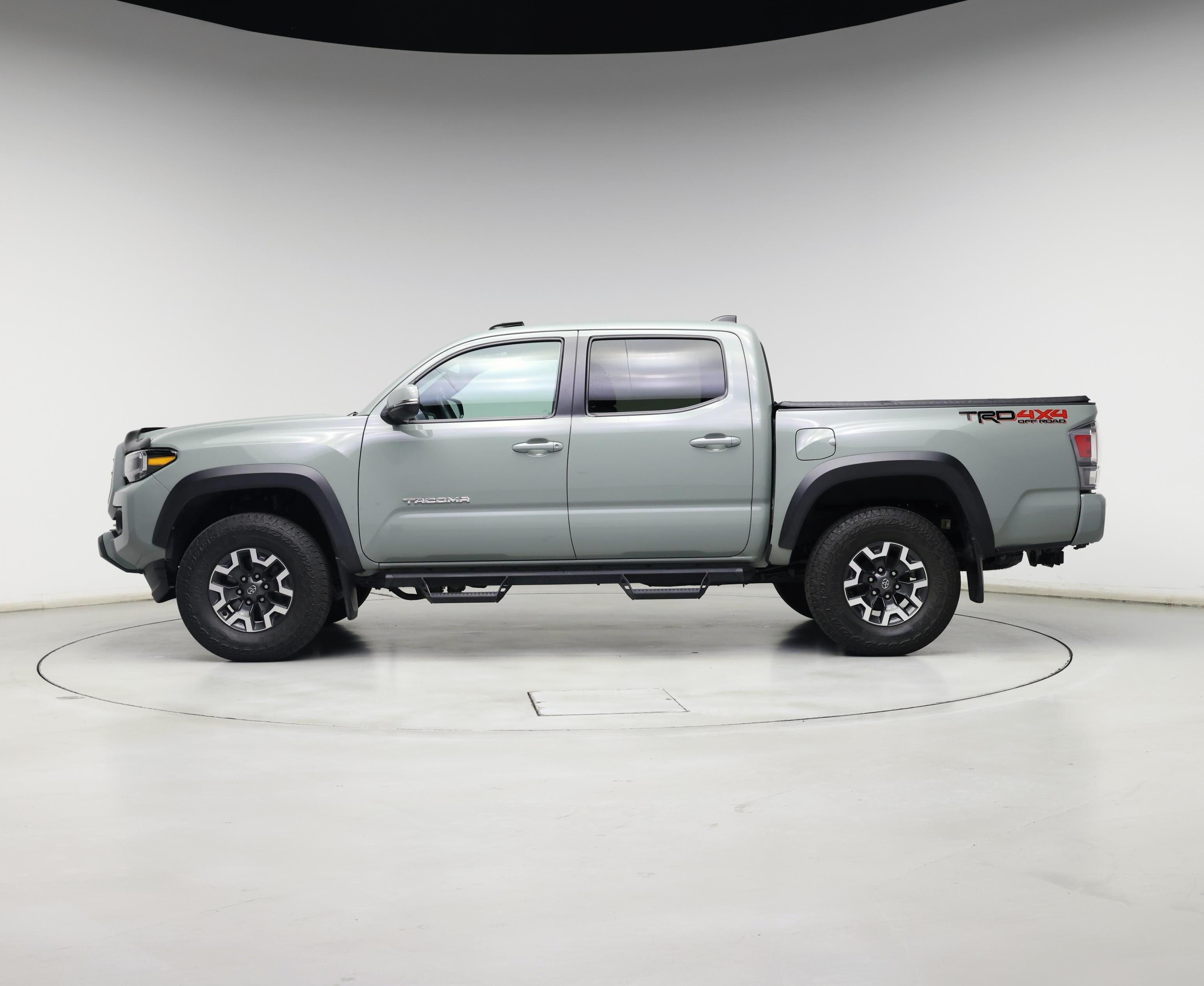 Thumbnail: 2022 Toyota Tacoma - 3