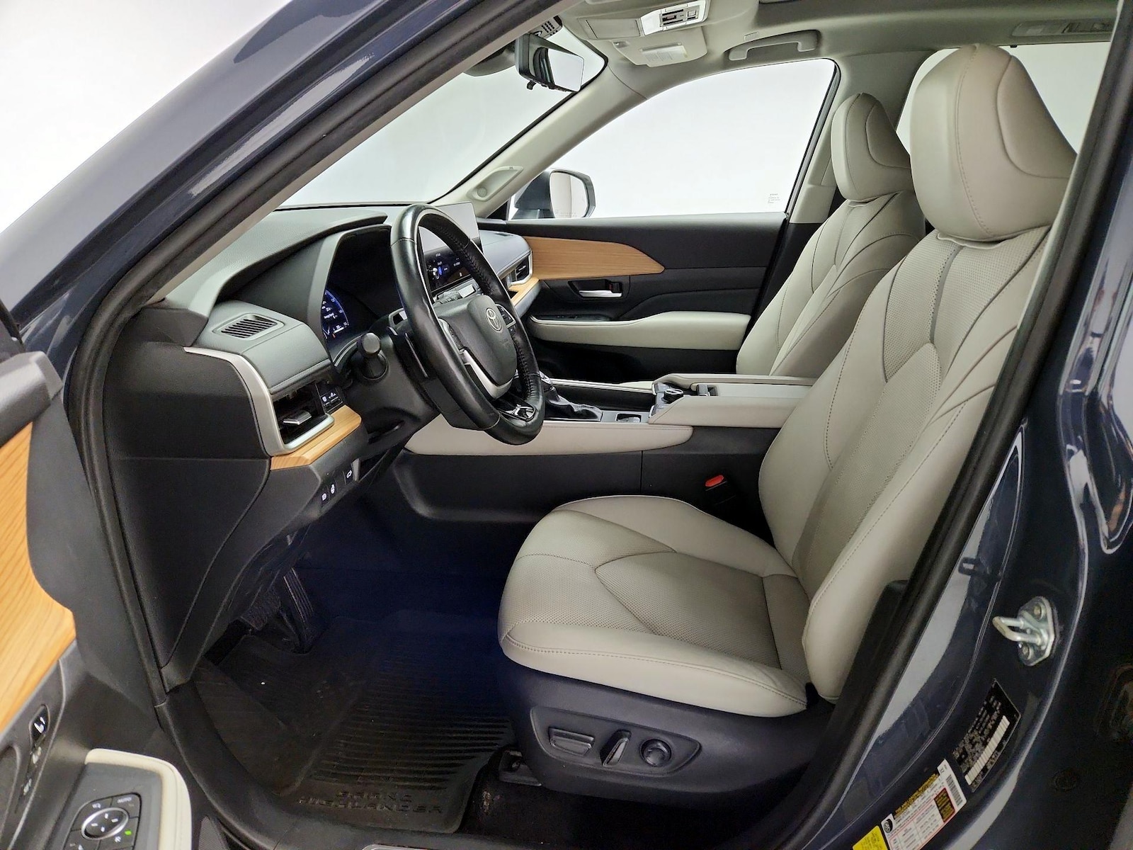 2024 Toyota Grand Highlander Platinum - Photo 12