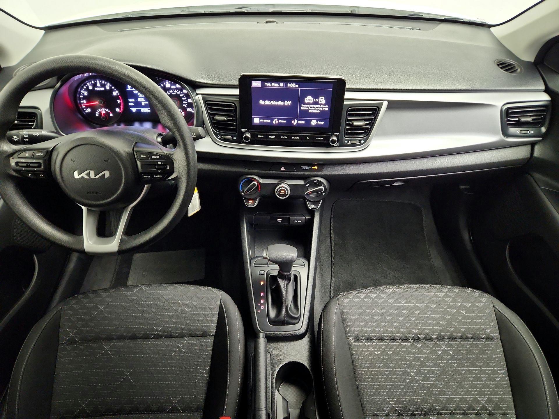 Thumbnail: 2023 Kia Rio - 9