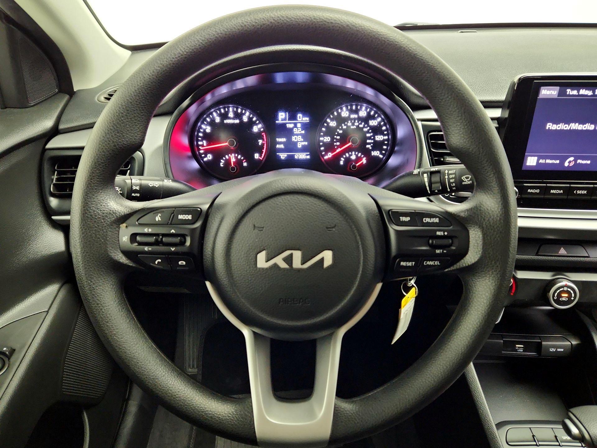 Thumbnail: 2023 Kia Rio - 10