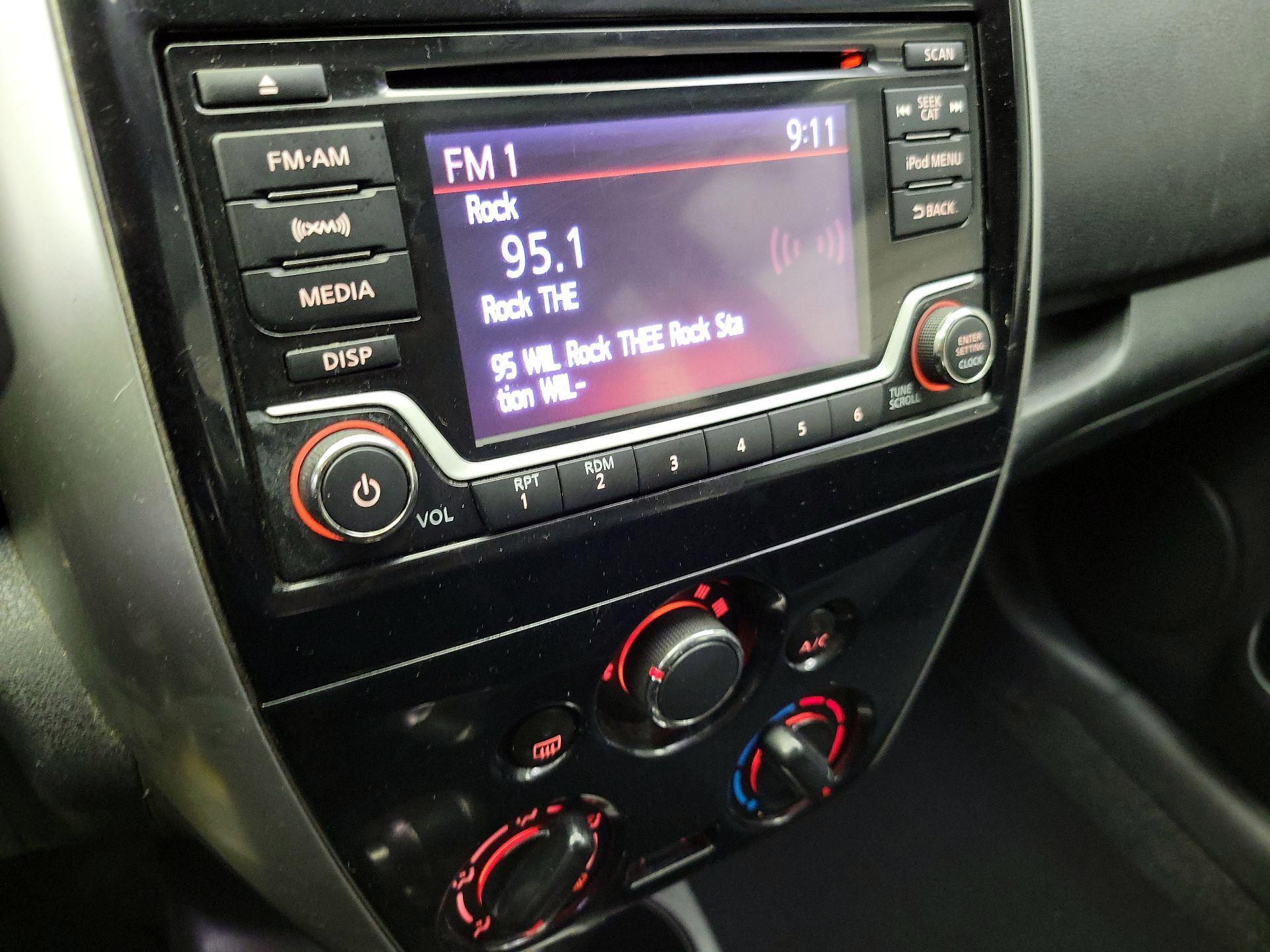 Thumbnail: 2017 Nissan Versa Note - 15
