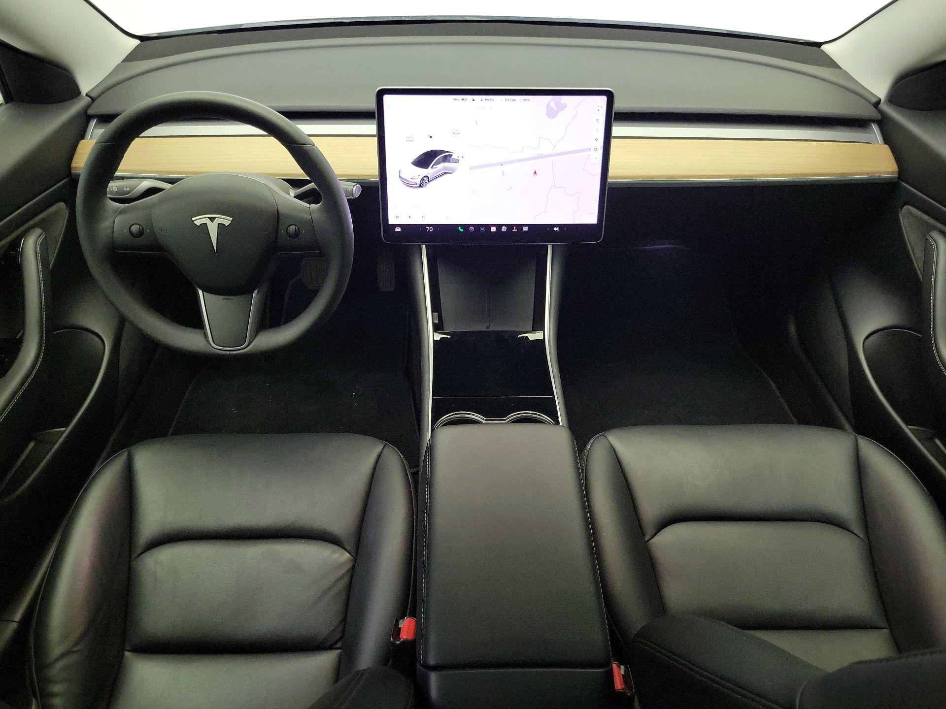 Thumbnail: 2020 Tesla Model 3 - 9