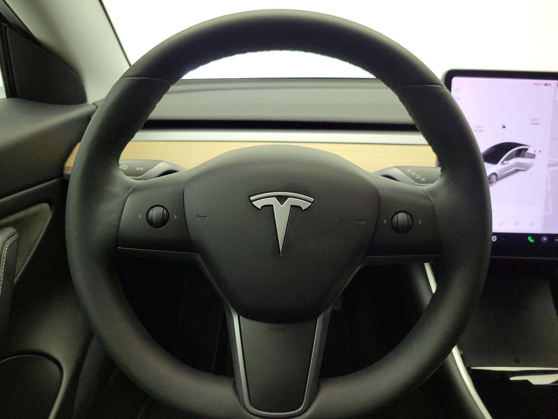 Thumbnail: 2020 Tesla Model 3 - 10
