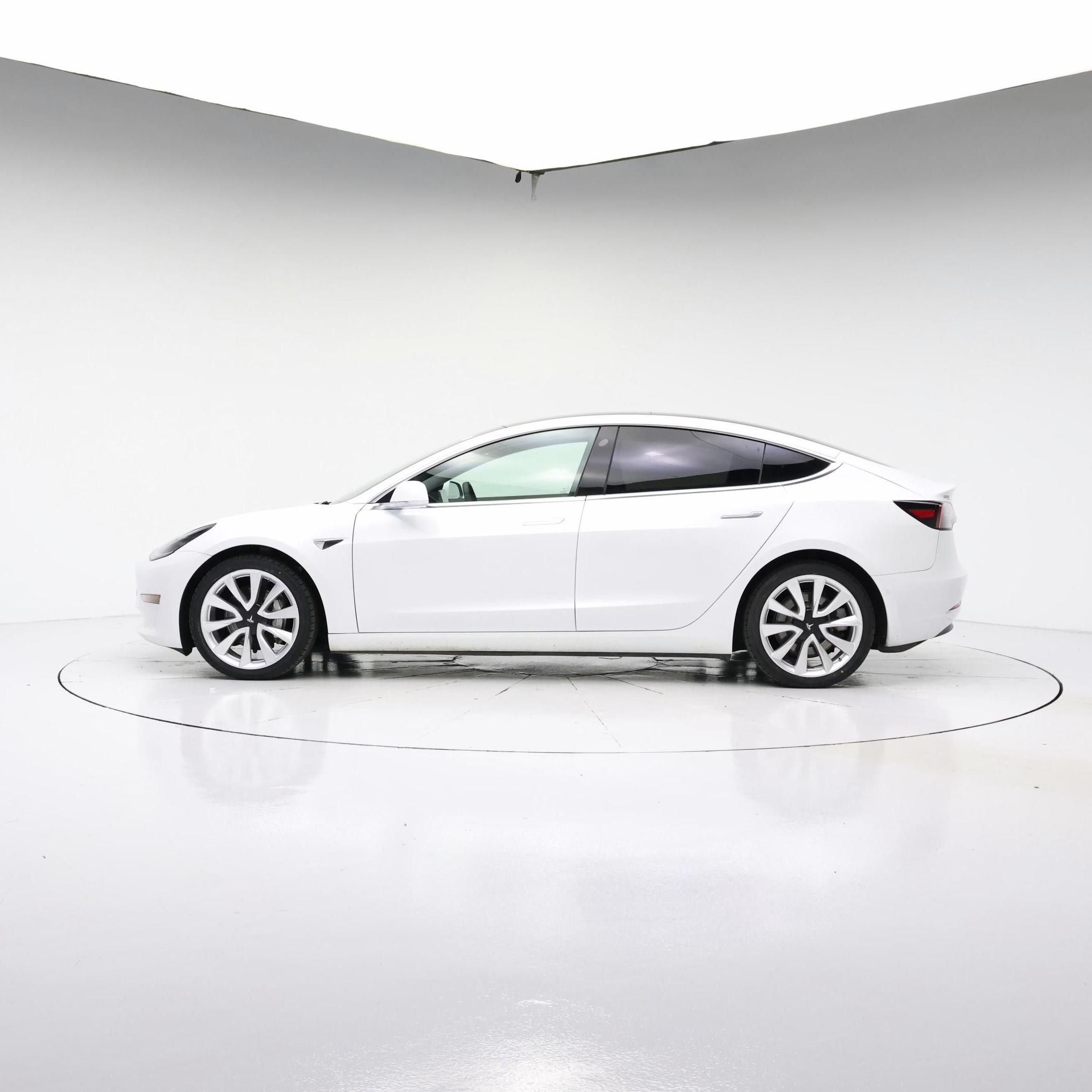 Thumbnail: 2020 Tesla Model 3 - 3