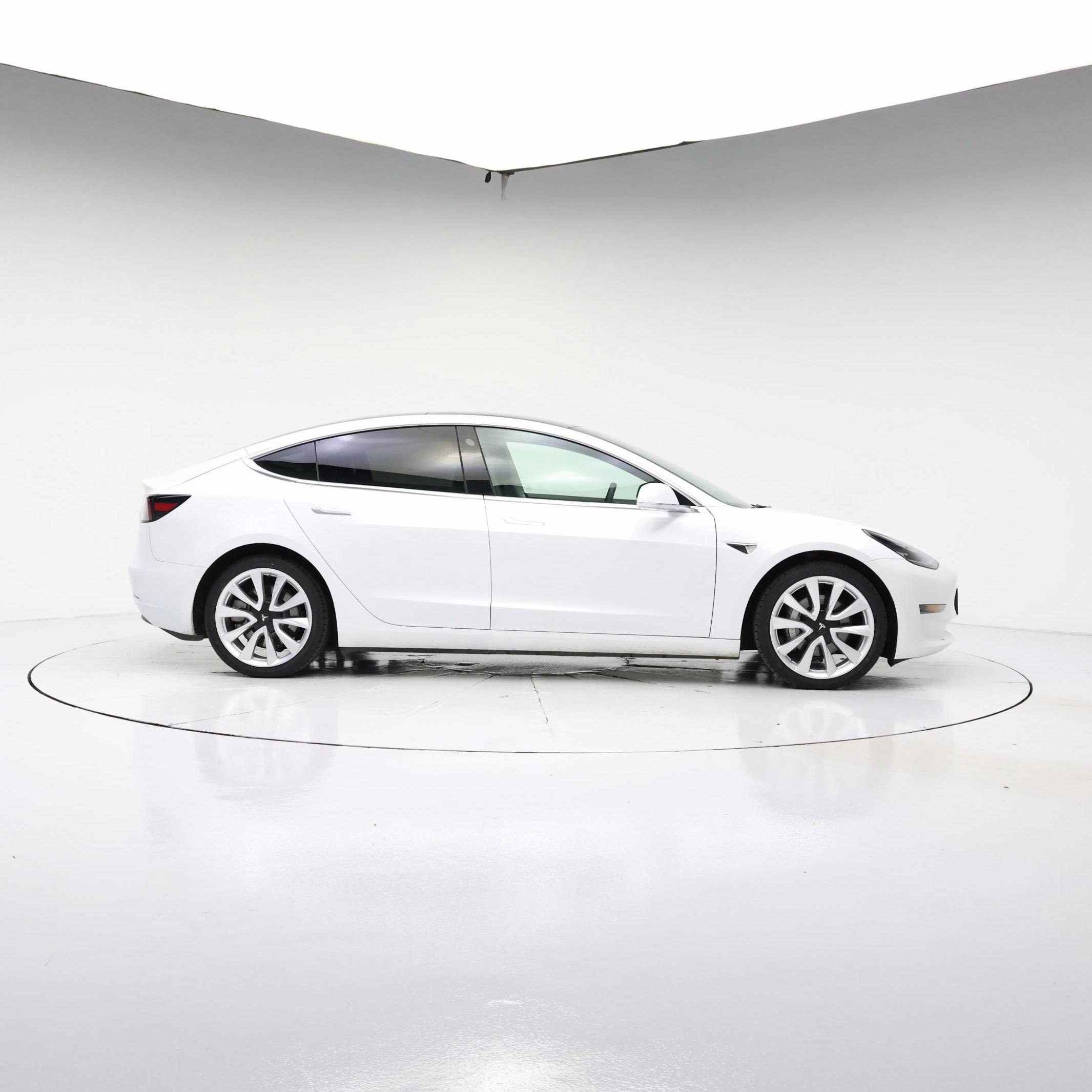 Thumbnail: 2020 Tesla Model 3 - 7