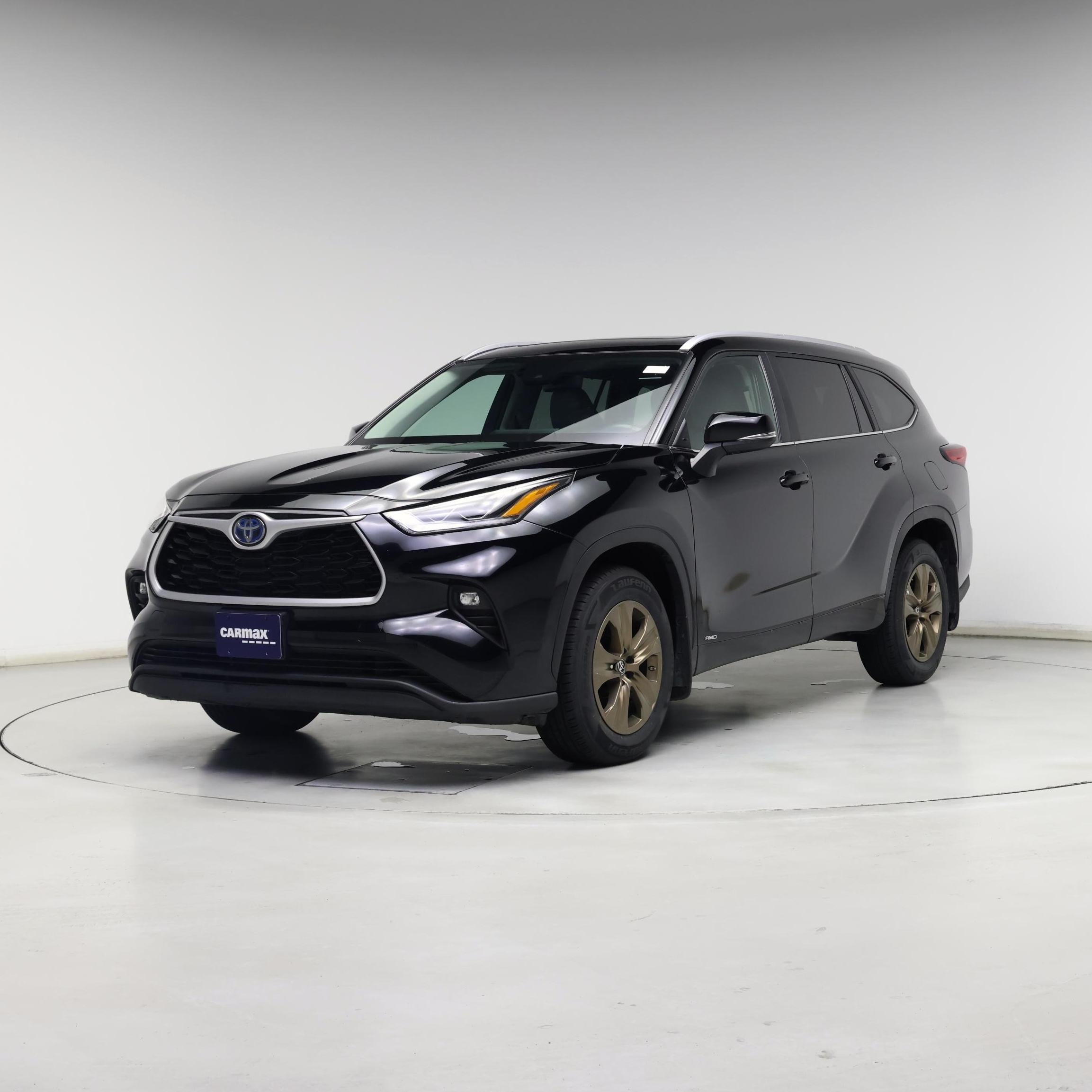 Thumbnail: 2023 Toyota Highlander - 4