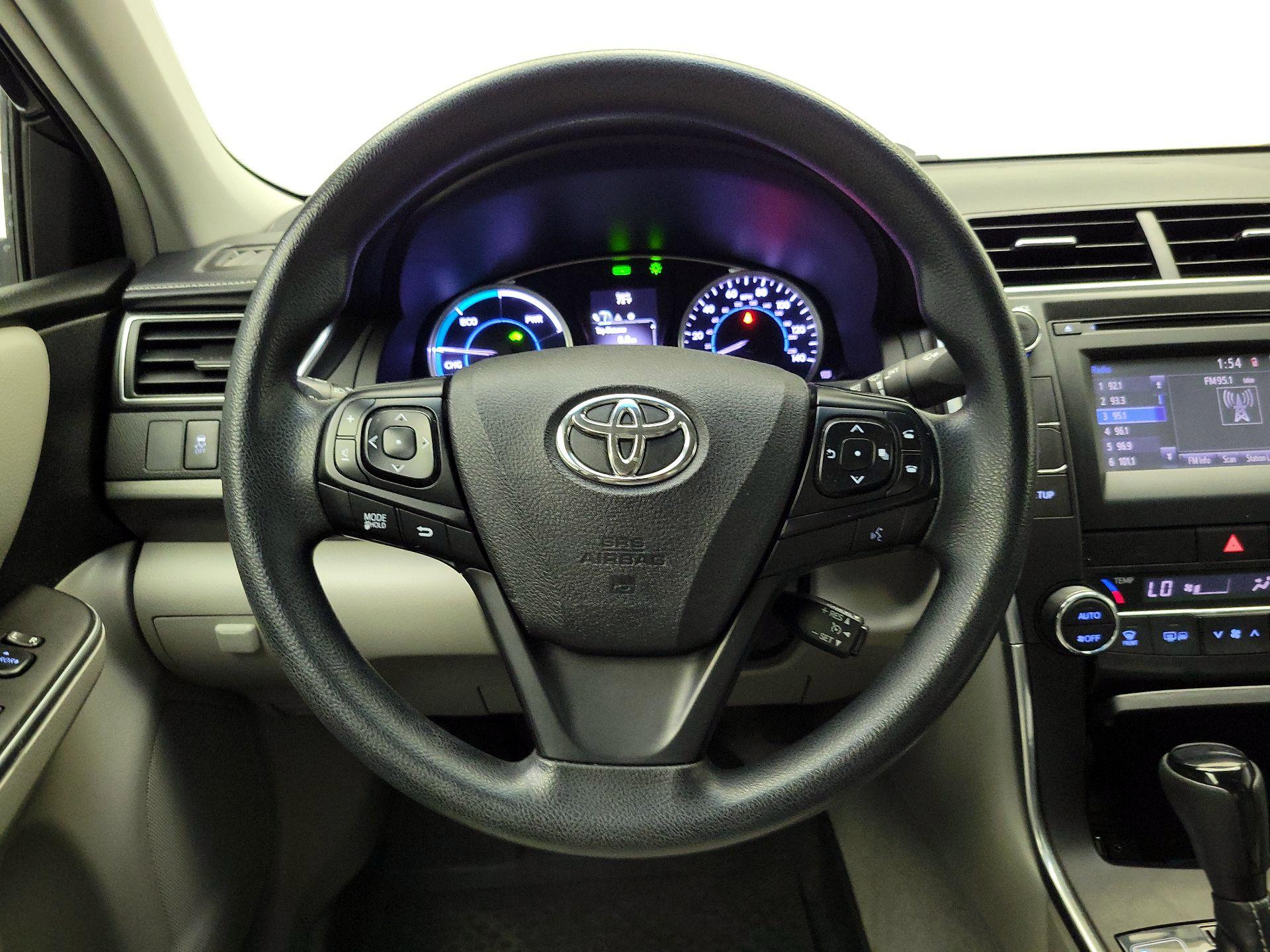 Thumbnail: 2017 Toyota Camry - 10