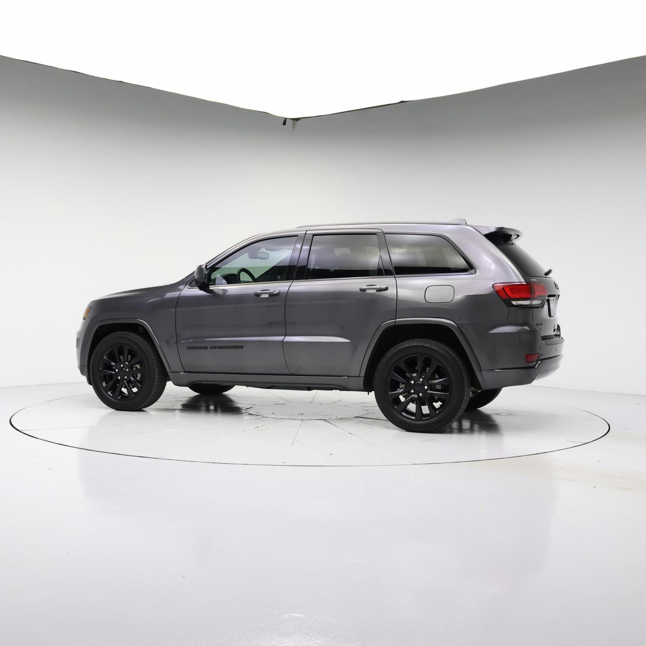 Thumbnail: 2019 Jeep Grand Cherokee - 2