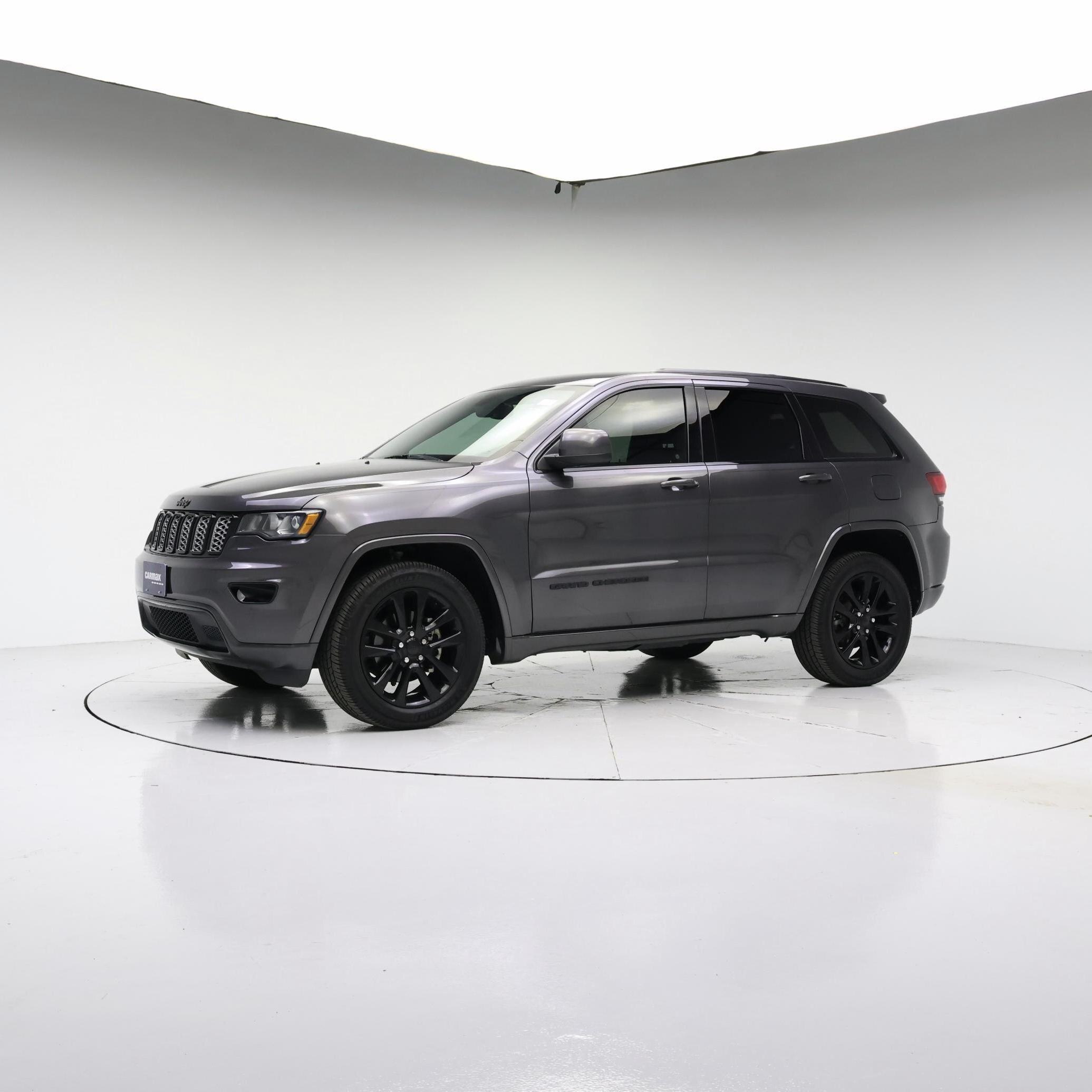 Thumbnail: 2019 Jeep Grand Cherokee - 3
