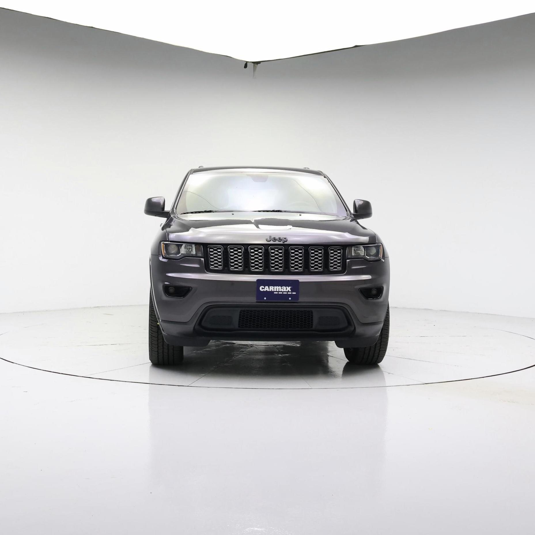 Thumbnail: 2019 Jeep Grand Cherokee - 4