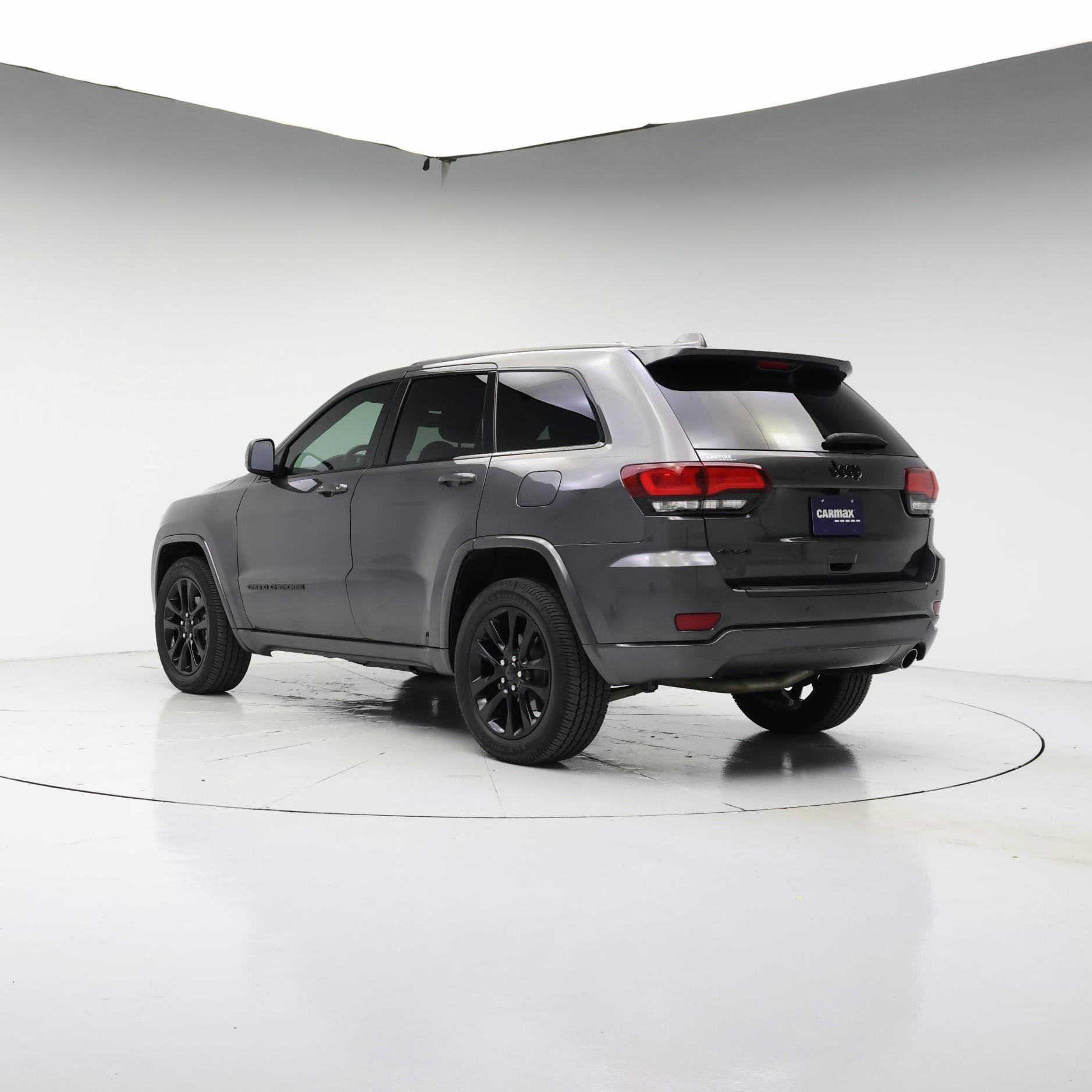 Thumbnail: 2019 Jeep Grand Cherokee - 6
