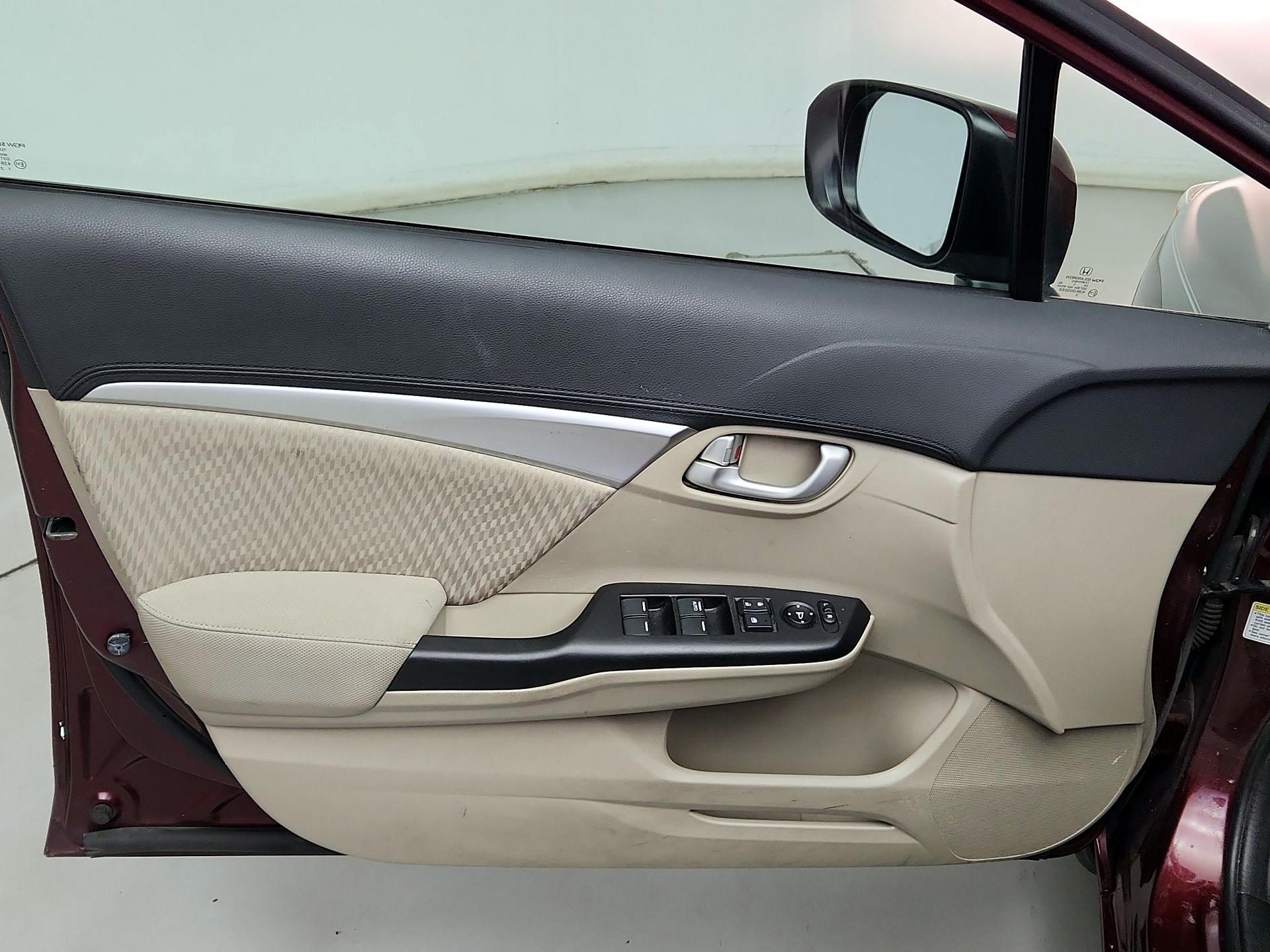 Thumbnail: 2015 Honda Civic - 12