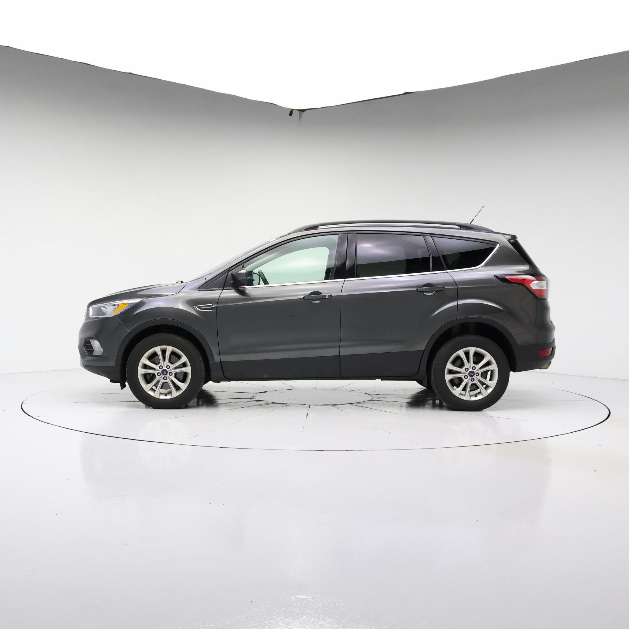 Thumbnail: 2018 Ford Escape - 3