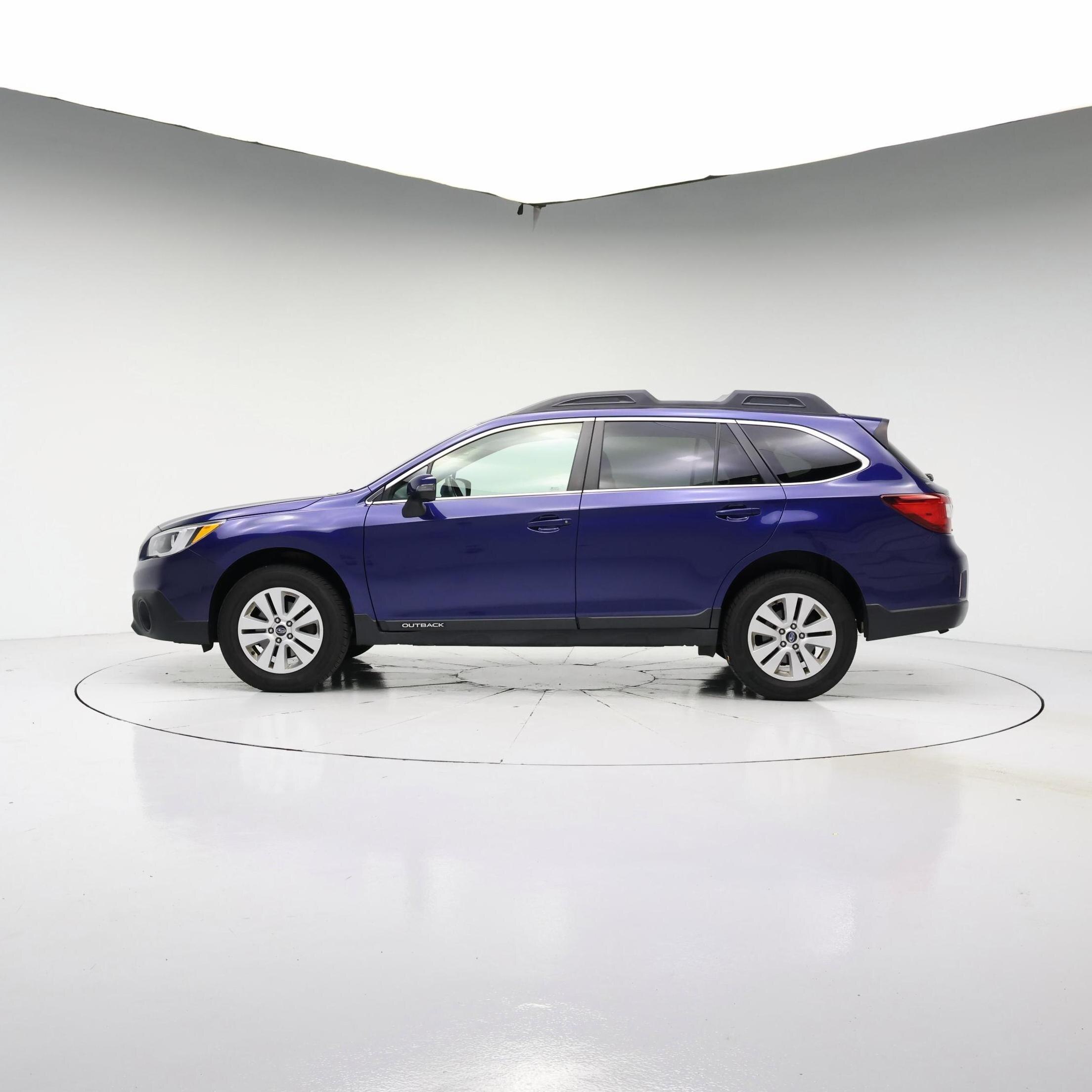 Thumbnail: 2017 Subaru Outback - 3