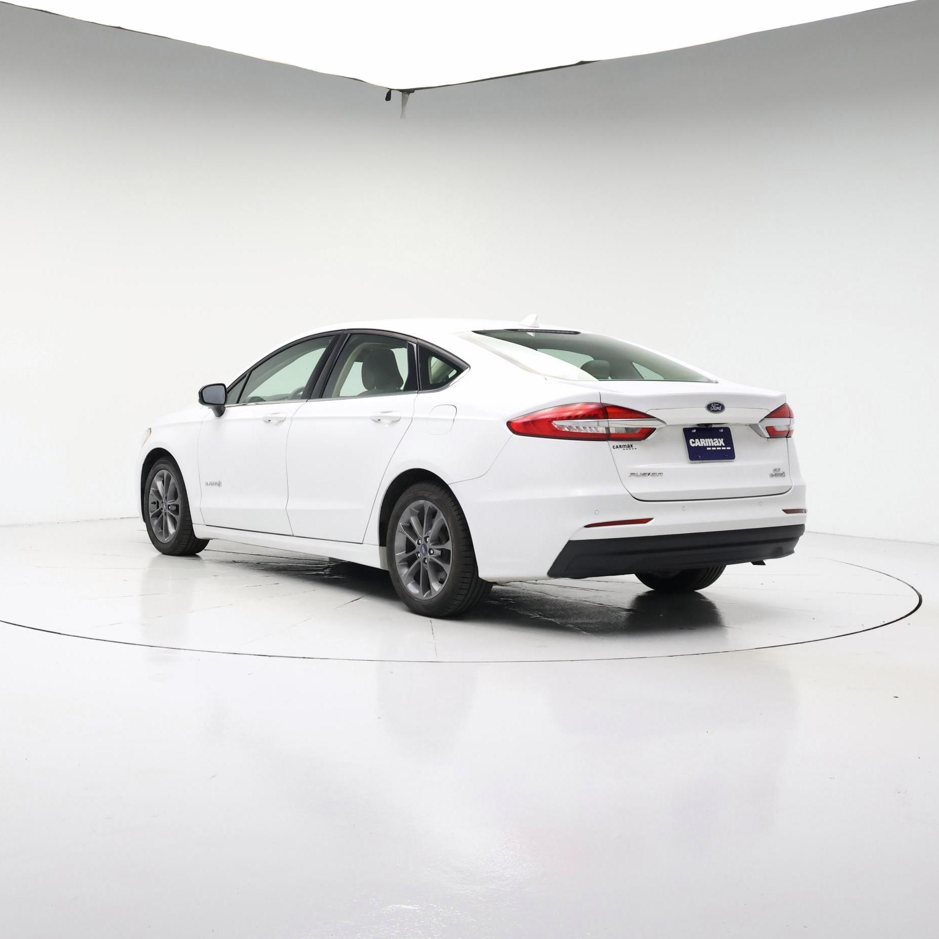 Thumbnail: 2019 Ford Fusion - 2