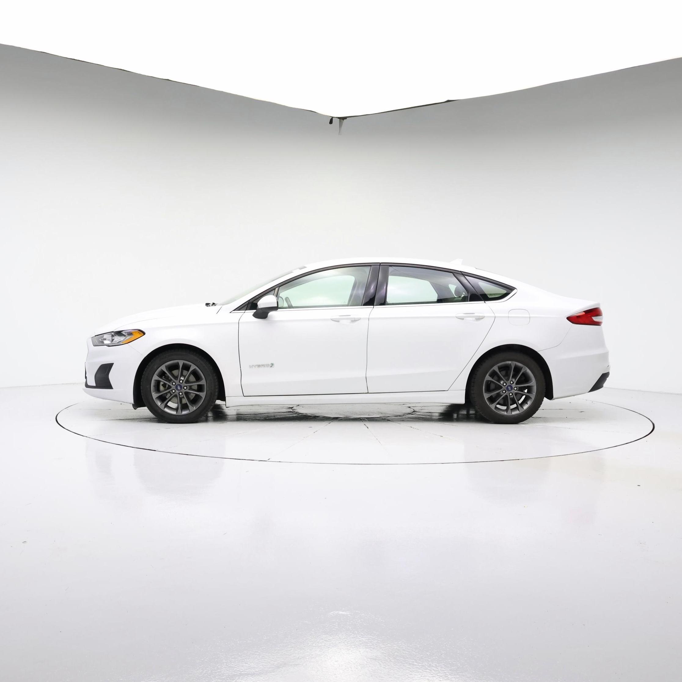 Thumbnail: 2019 Ford Fusion - 3
