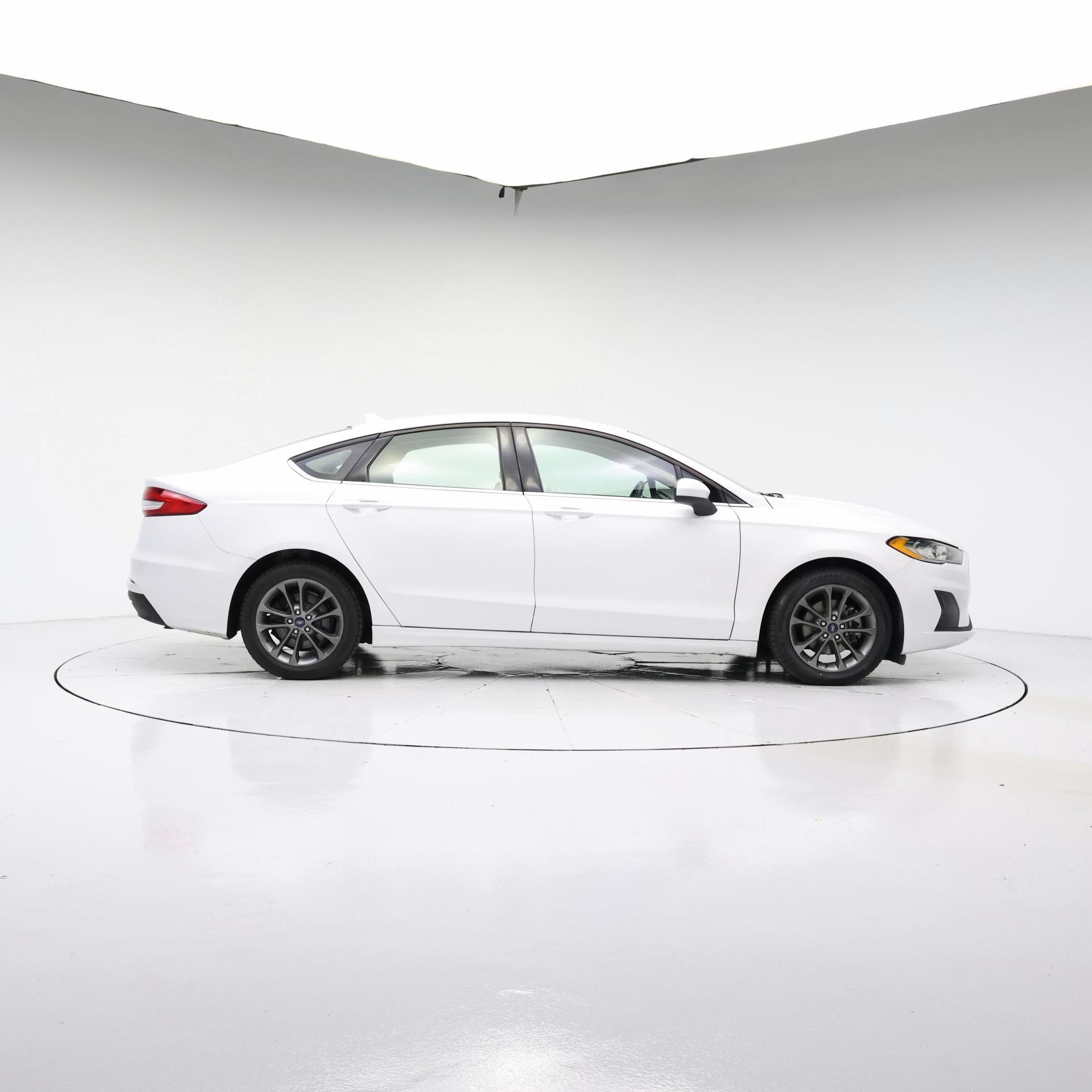 Thumbnail: 2019 Ford Fusion - 7