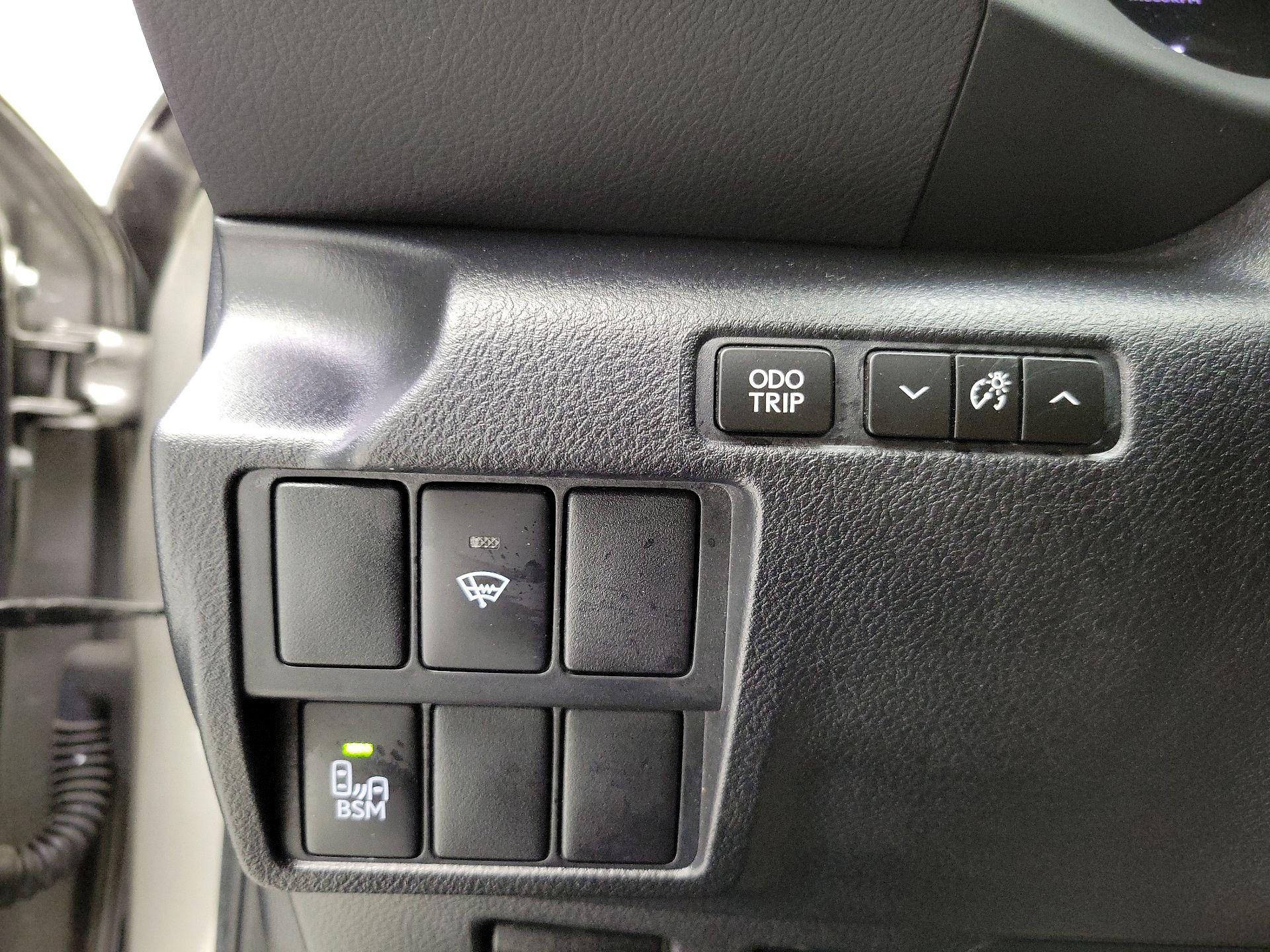 Thumbnail: 2014 Lexus IS - 13