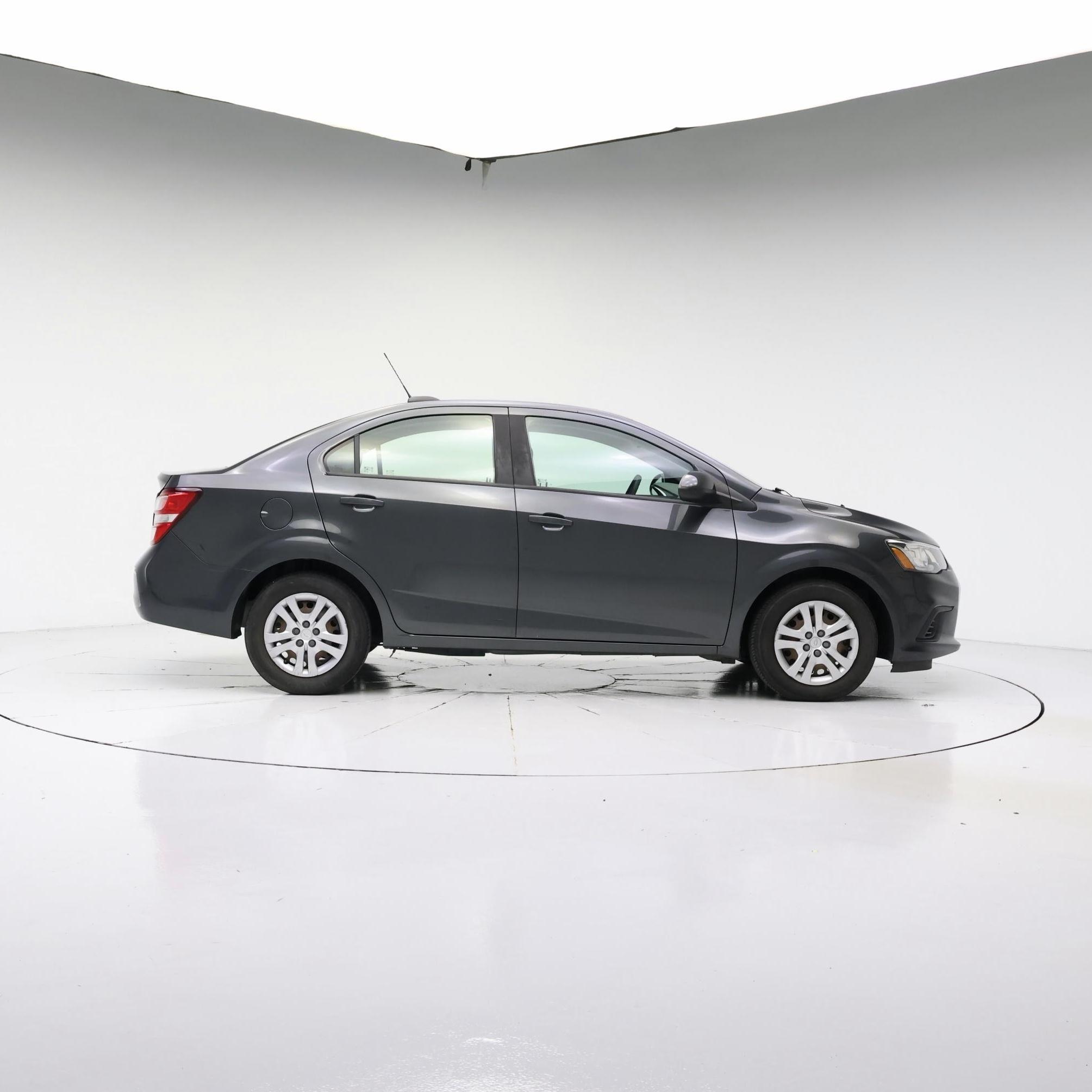 Thumbnail: 2017 Chevrolet Sonic - 7