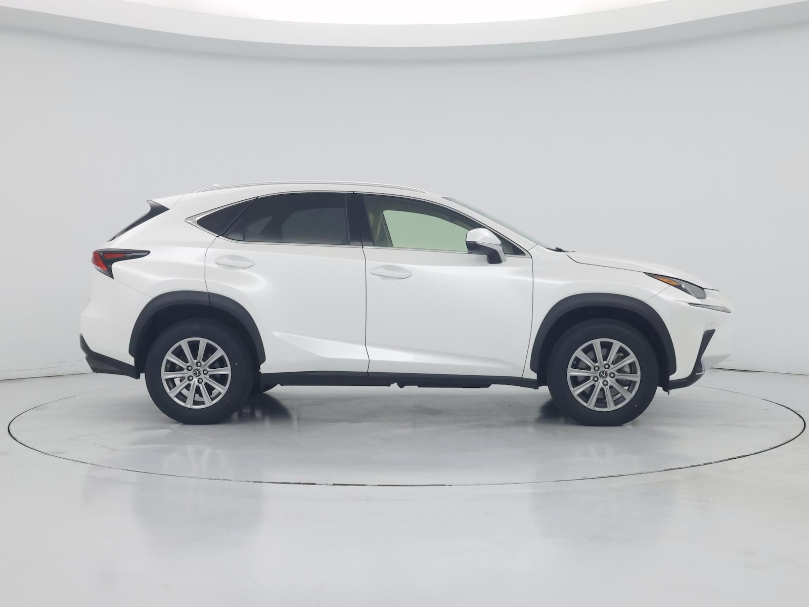 2021 Lexus NX 300 - Photo 8
