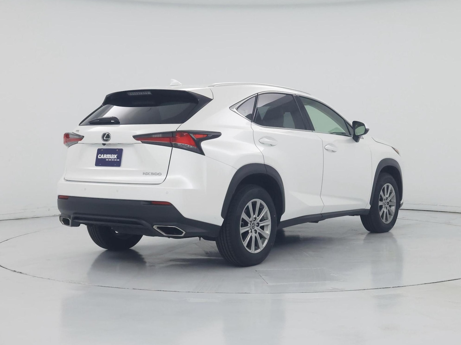 2021 Lexus NX 300 - Photo 9