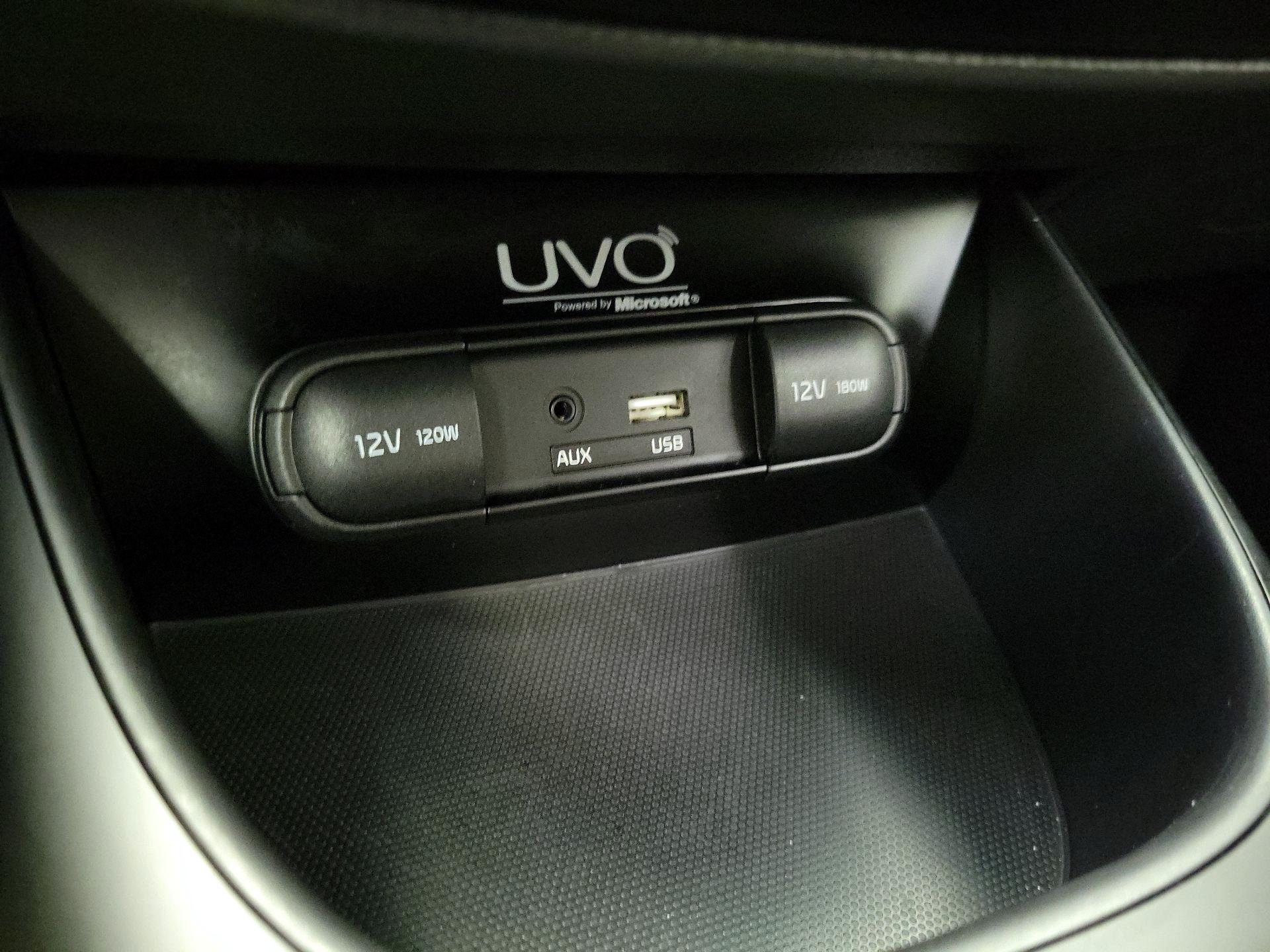 Thumbnail: 2015 Kia Soul - 18