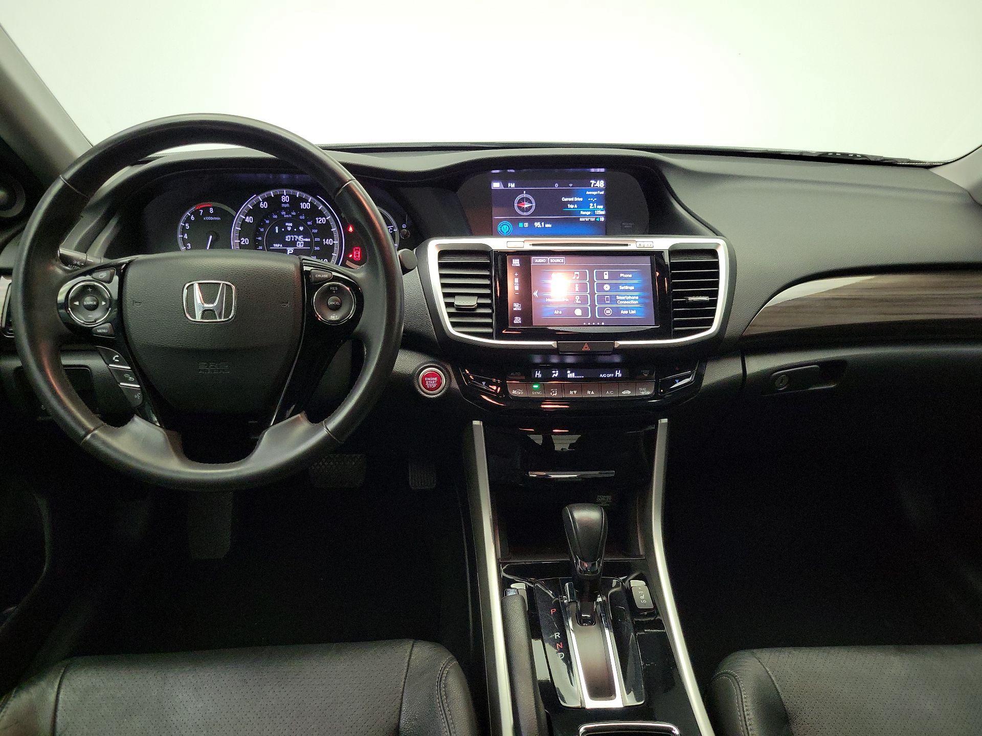 Thumbnail: 2017 Honda Accord - 9