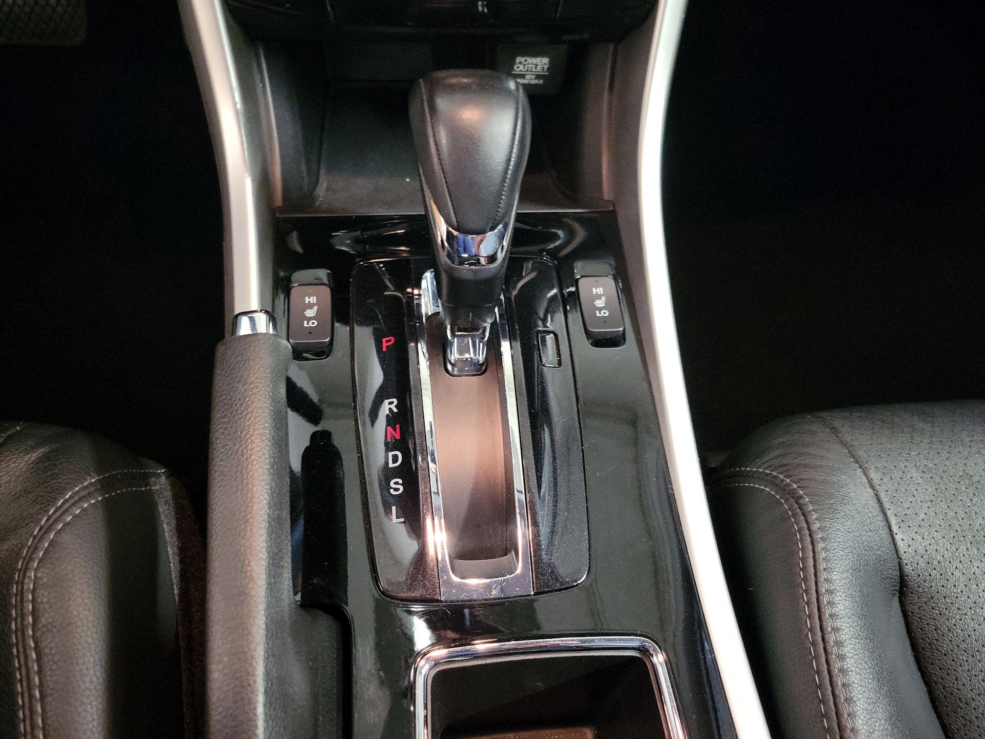Thumbnail: 2017 Honda Accord - 17