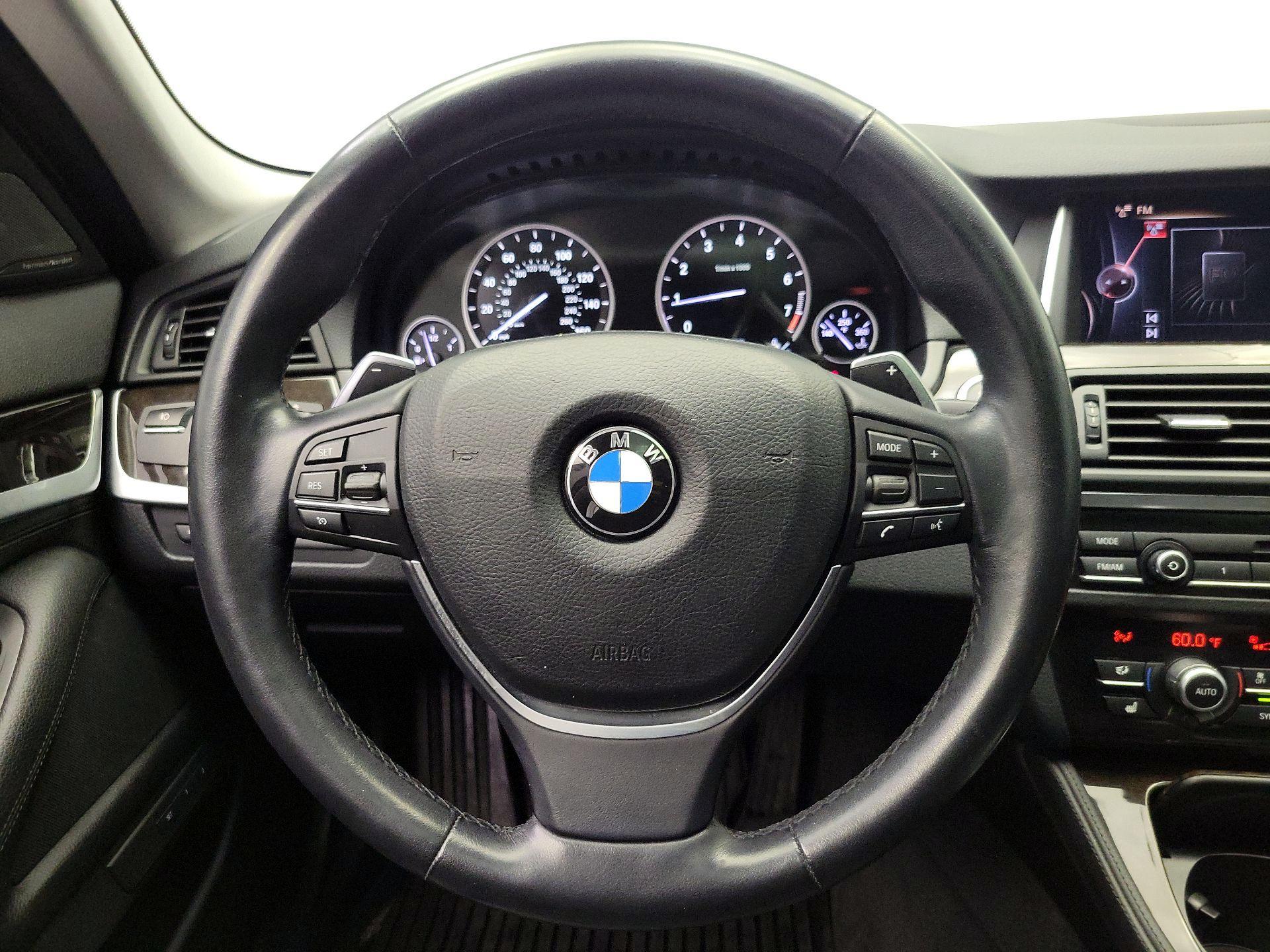 Thumbnail: 2016 BMW 5 Series - 10