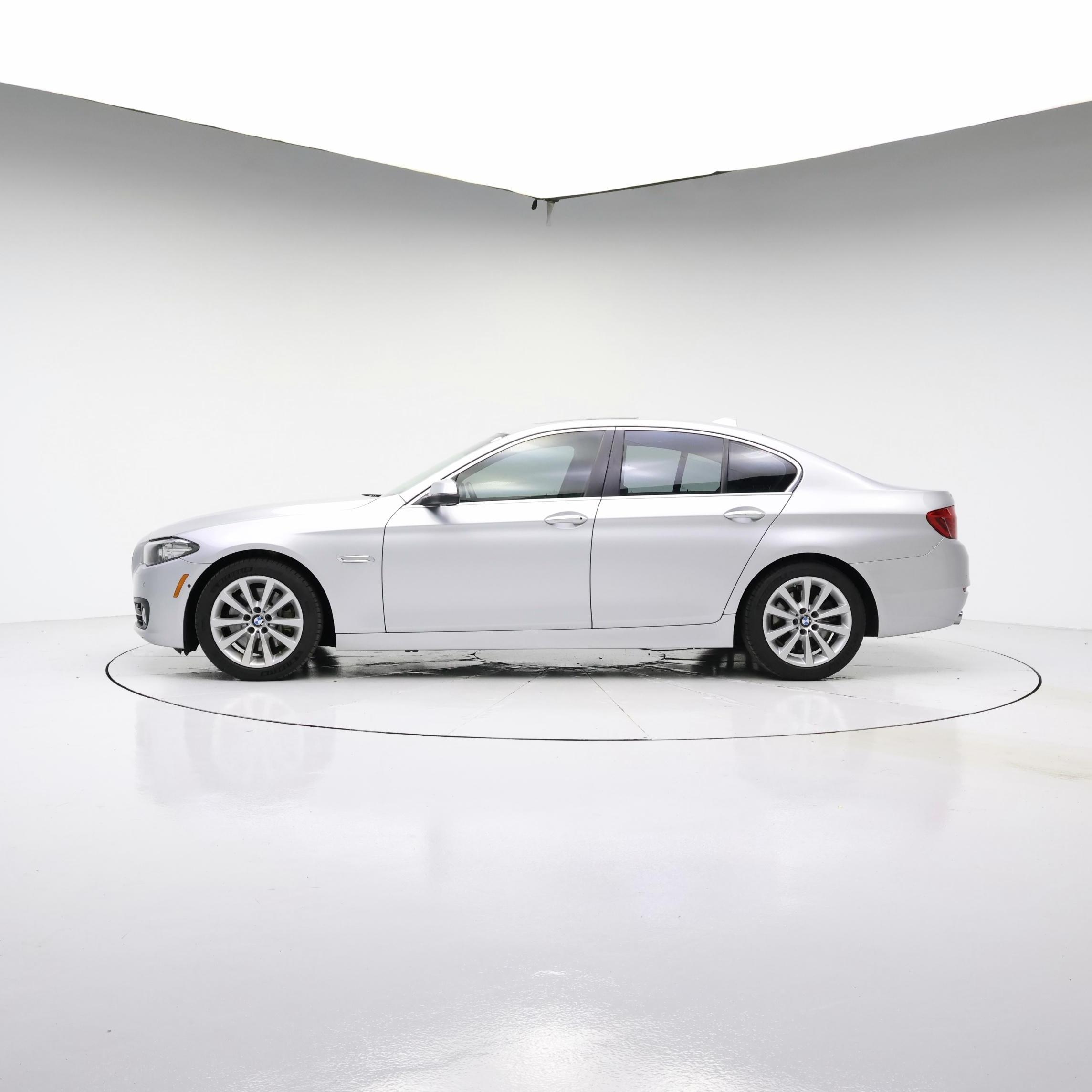 Thumbnail: 2016 BMW 5 Series - 3