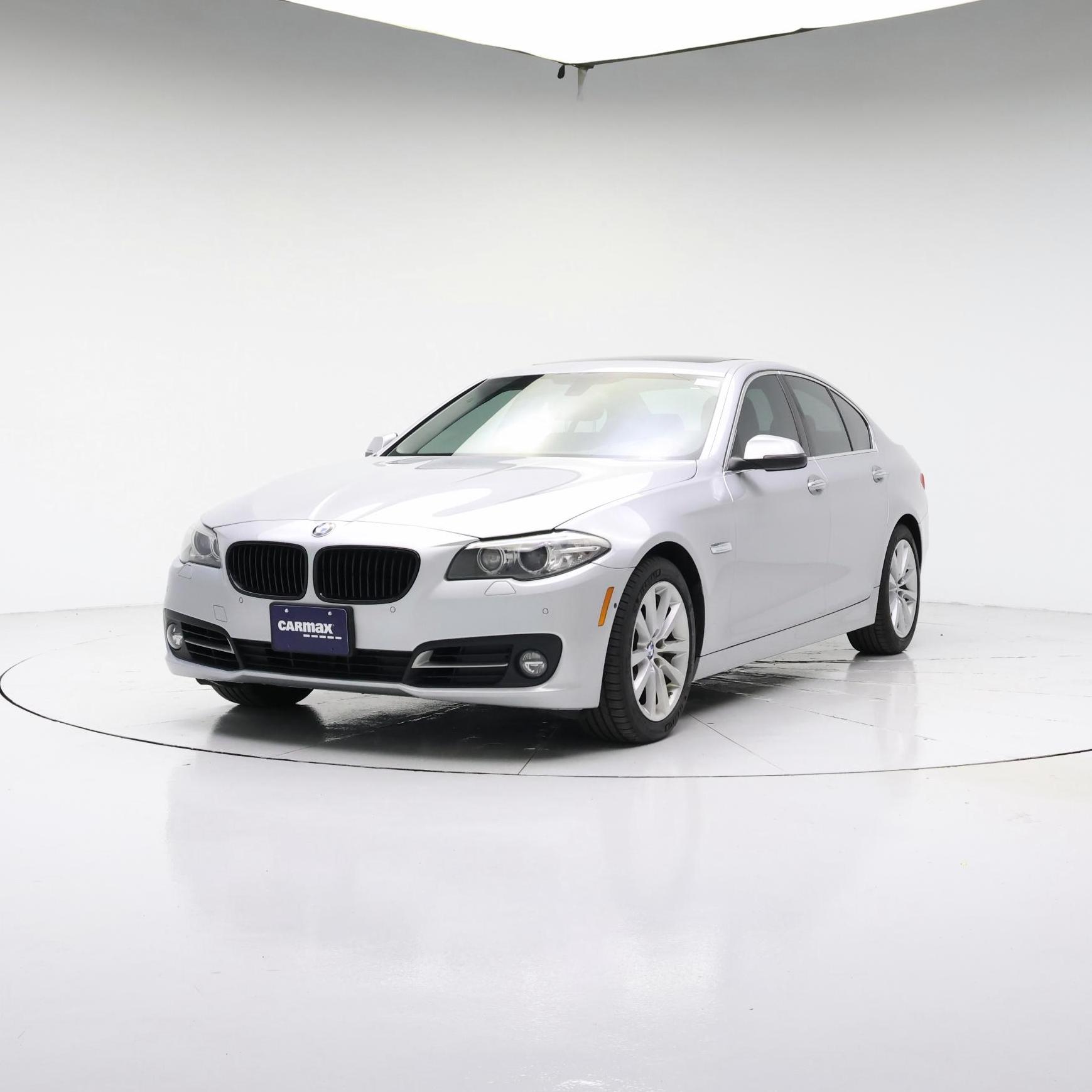 Thumbnail: 2016 BMW 5 Series - 4