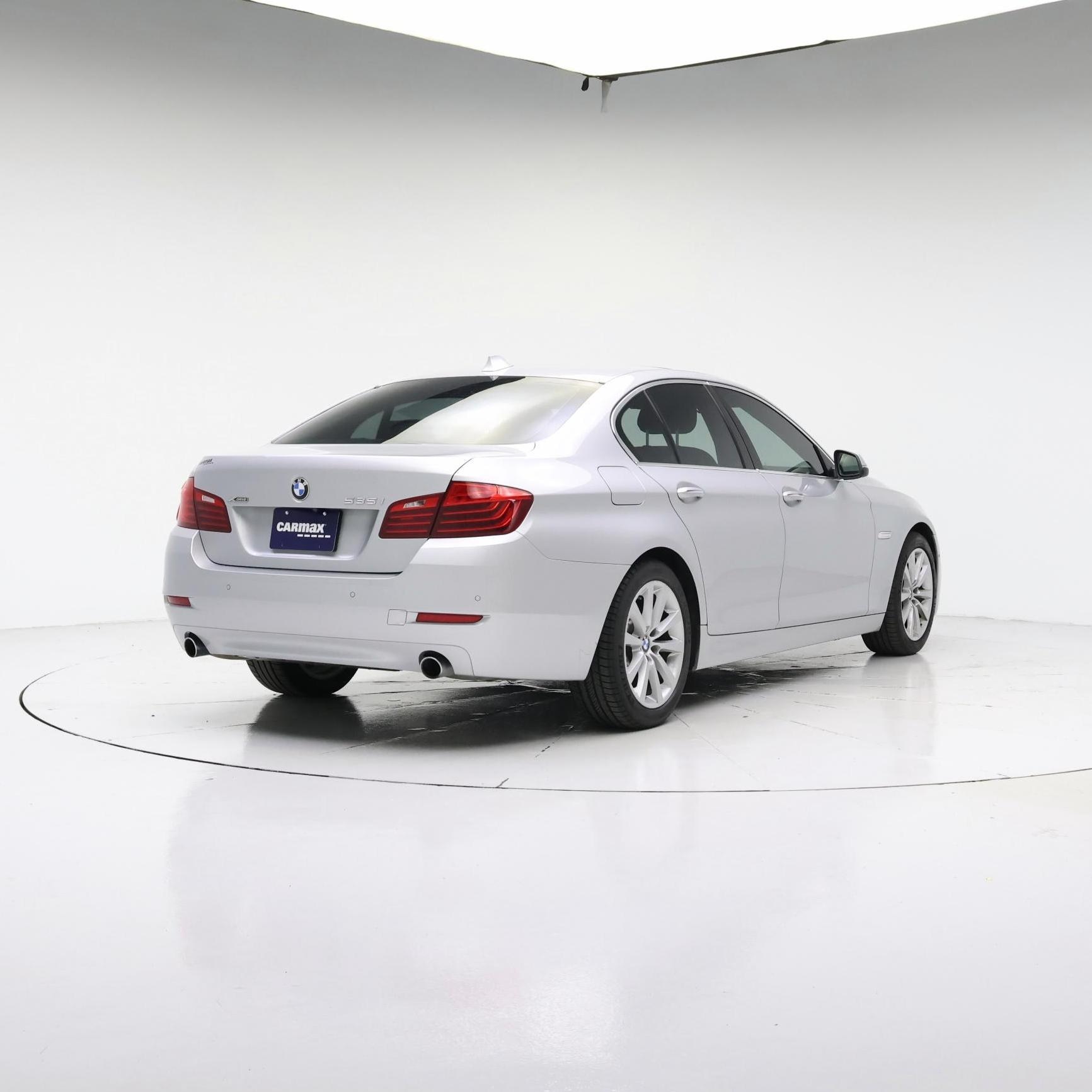Thumbnail: 2016 BMW 5 Series - 8
