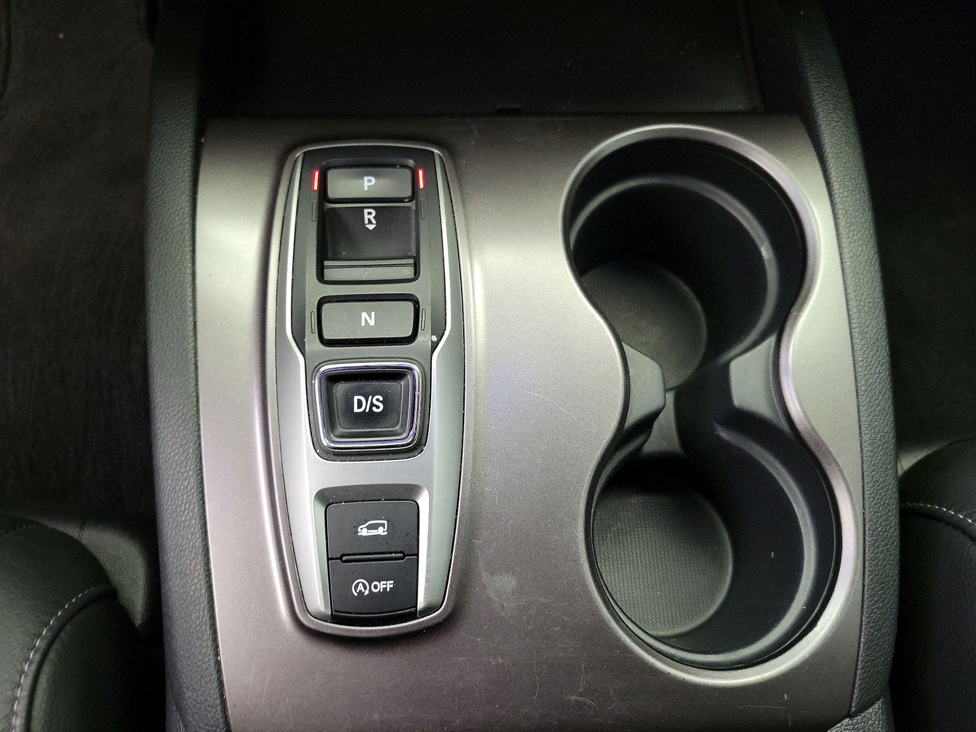 Thumbnail: 2021 Honda Pilot - 17