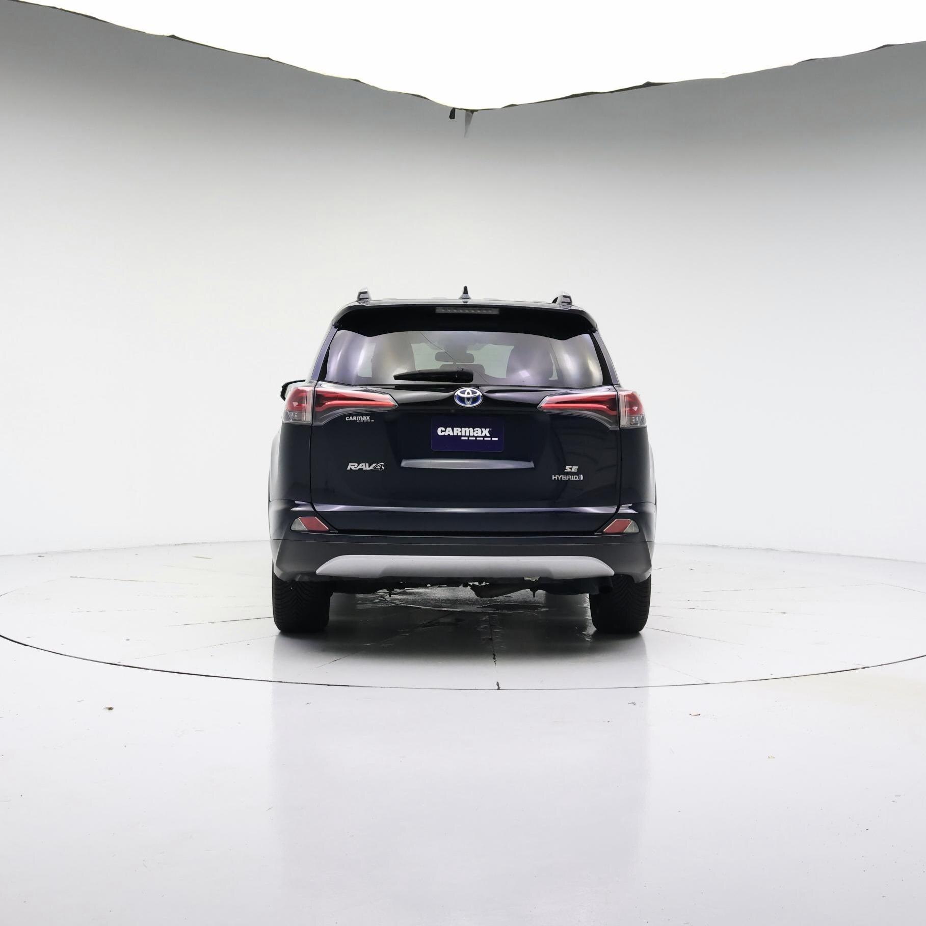 Thumbnail: 2017 Toyota RAV4 - 6